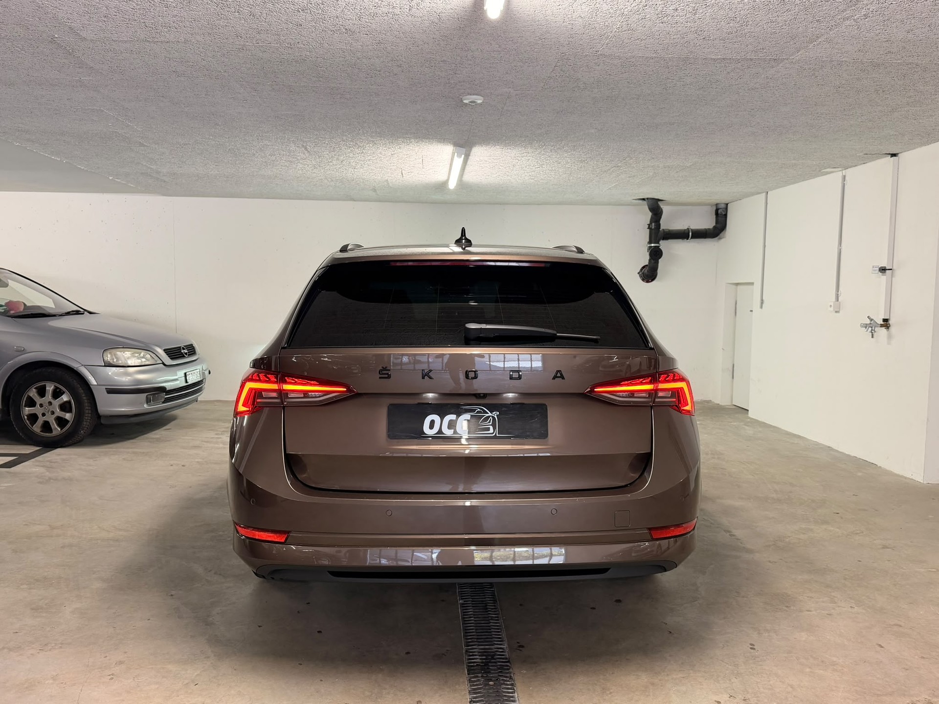 SKODA Octavia Combi 2.0 TDI DSG Style-image-4