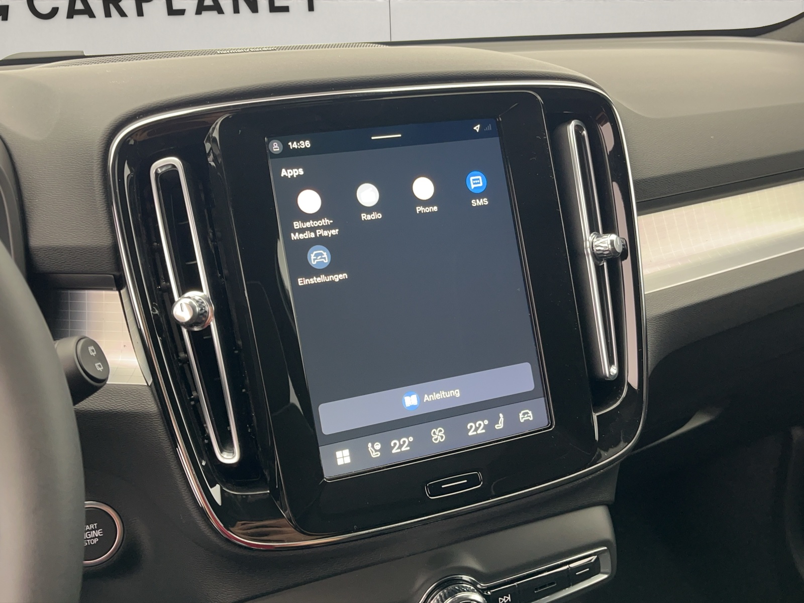 VOLVO XC40 2.0 B4 MH Black Edition-image-14