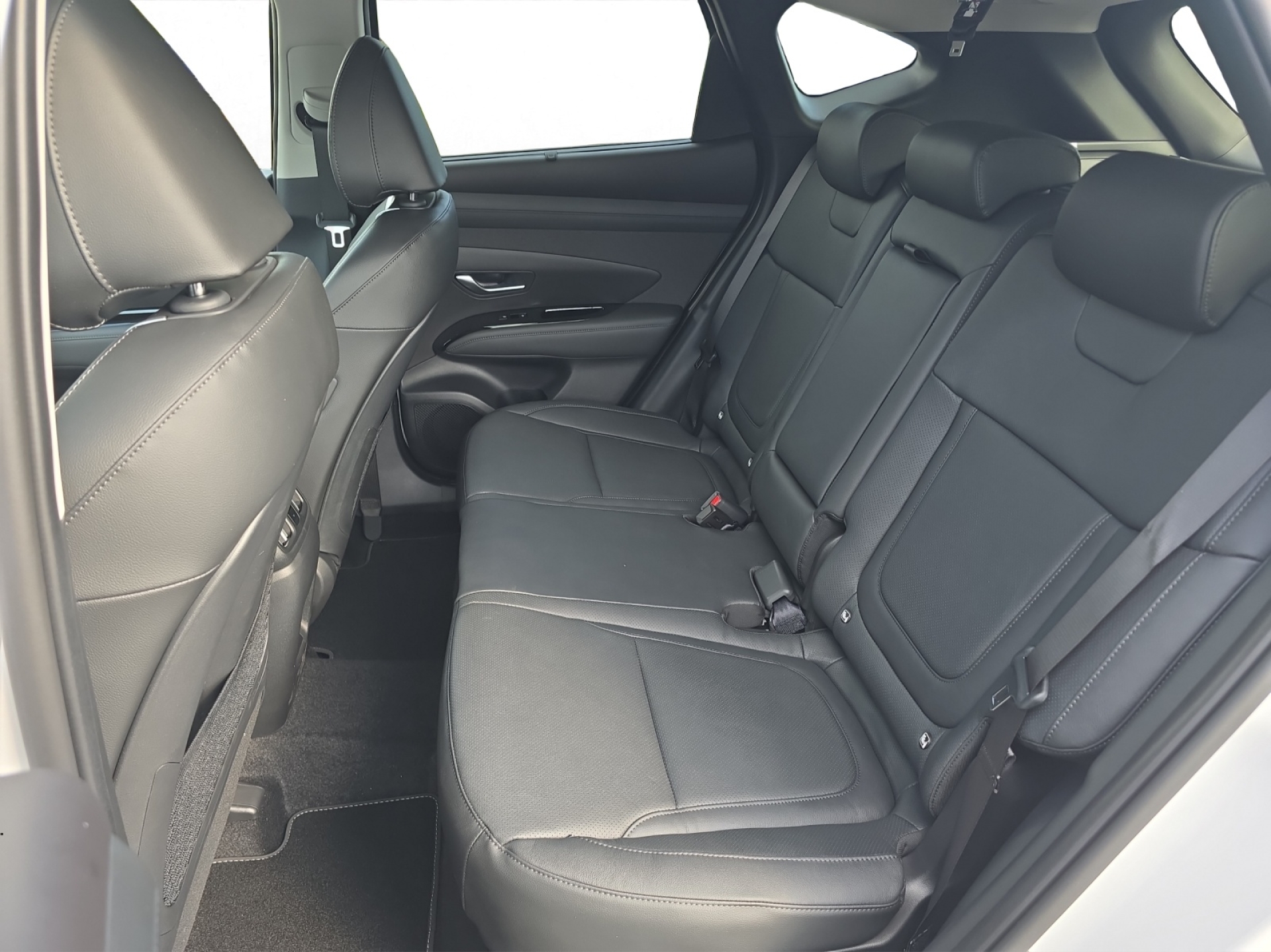 HYUNDAI Tucson 1.6 T-GDi Plug-in Hybrid Swiss Edition-image-6