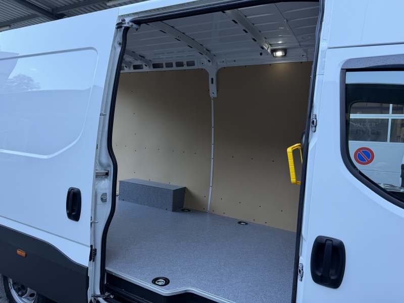 IVECO Daily 35S18HA8V Kaw.3520L H2. 3.0 HPI 176-image-3
