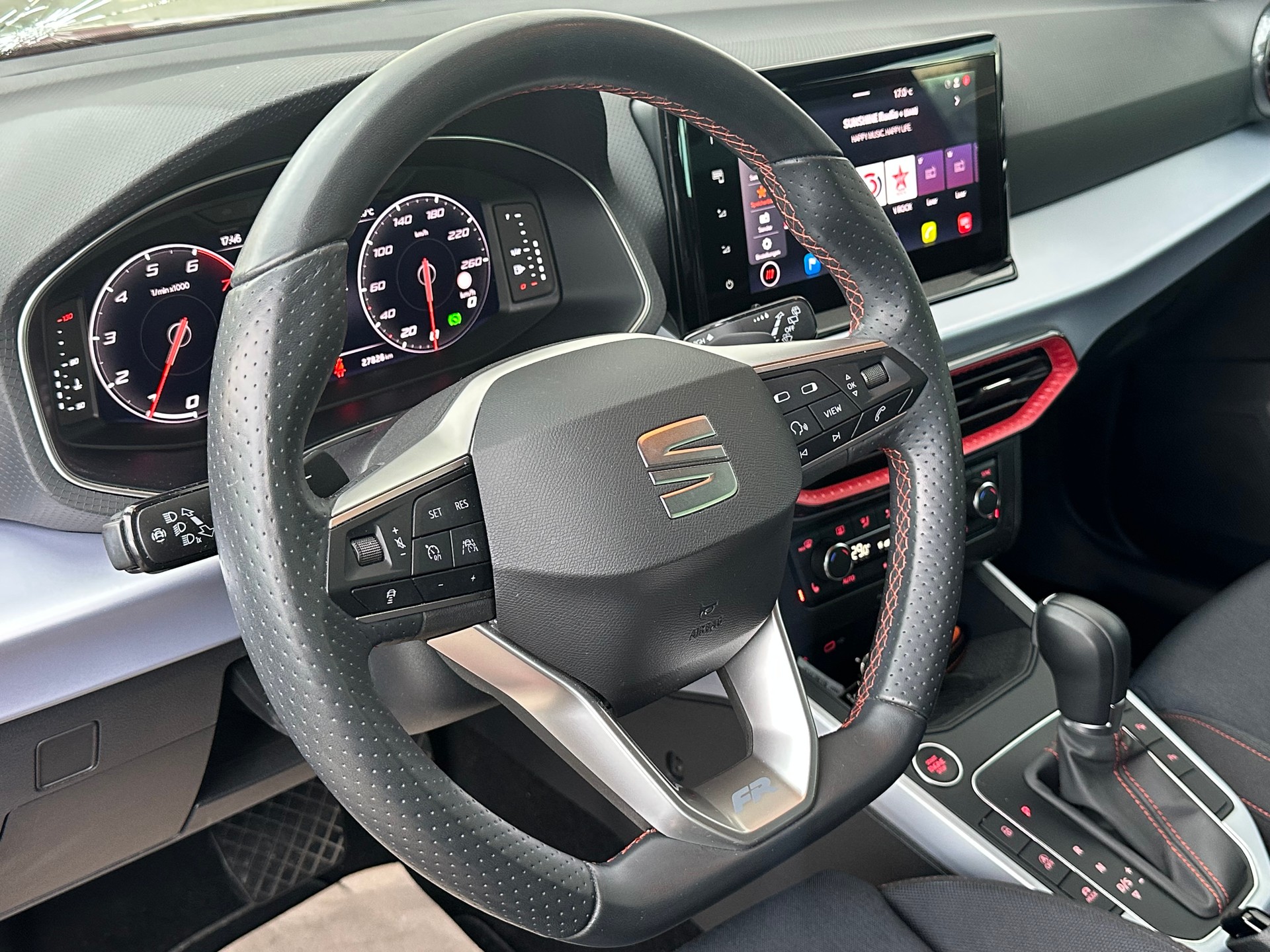SEAT Arona 1.0 TSI Eco Hola FR DSG-image-9