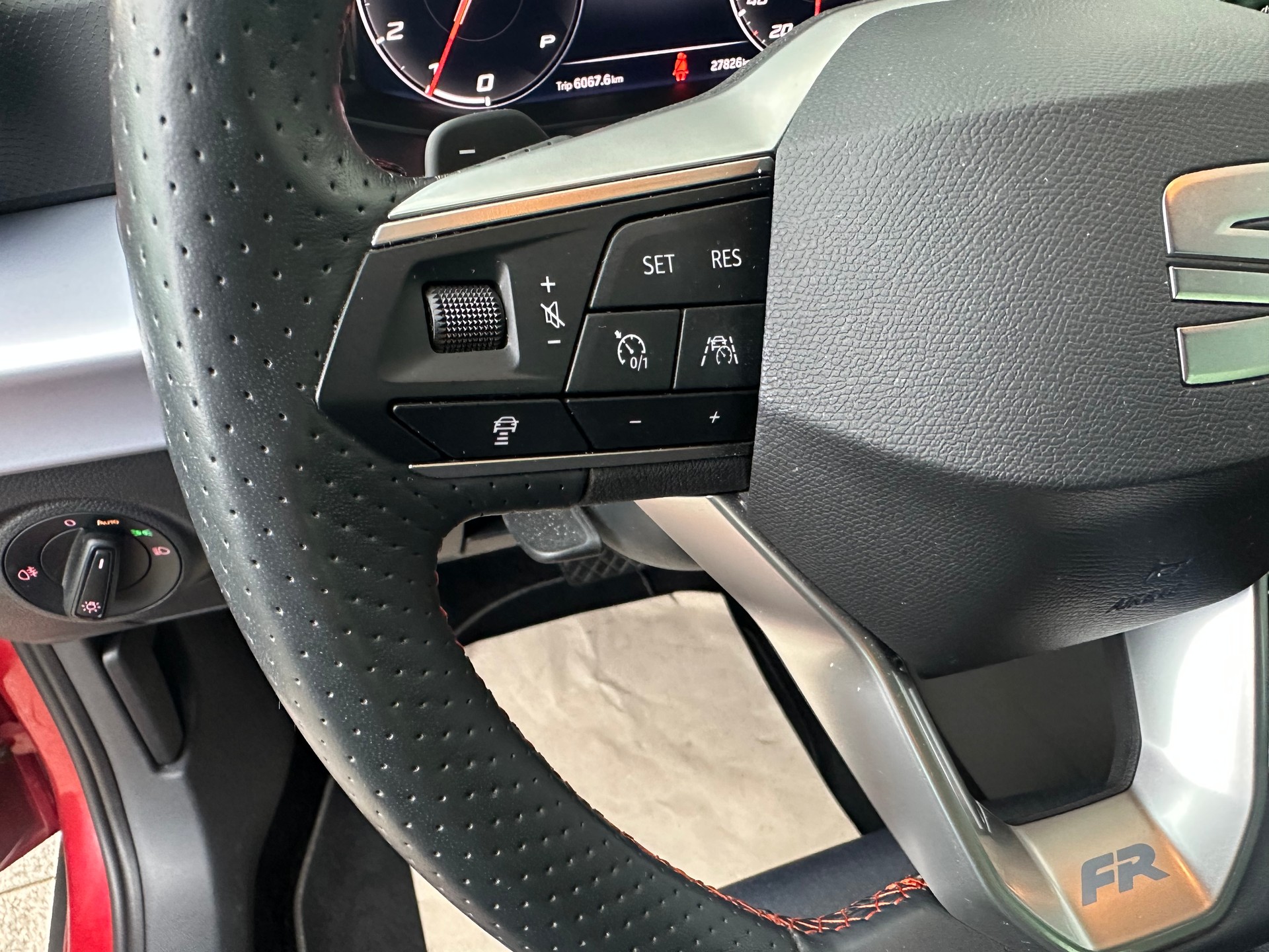 SEAT Arona 1.0 TSI Eco Hola FR DSG-image-8
