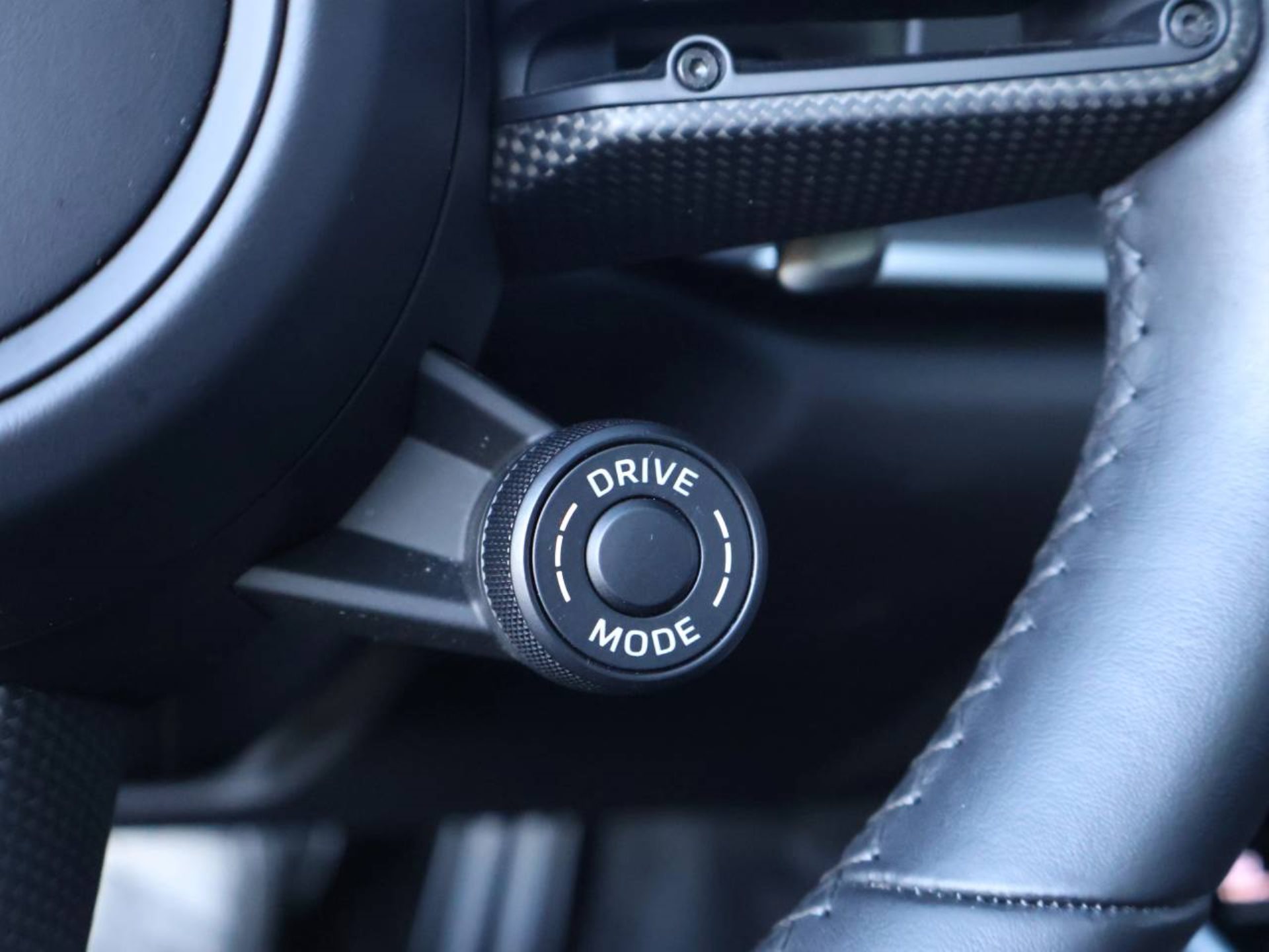 PORSCHE 911 Turbo S-image-21