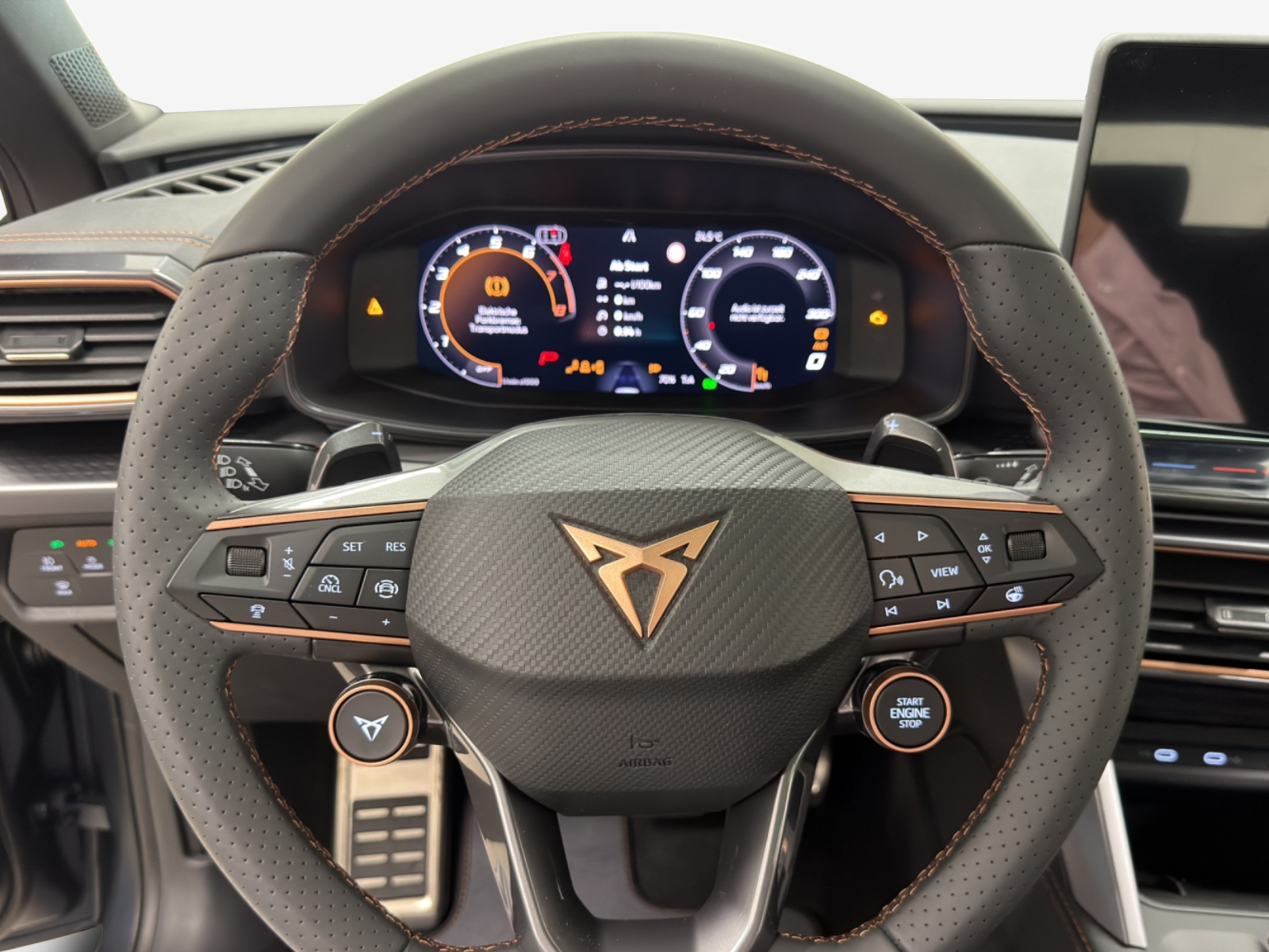 CUPRA LEON 2.0 TSI VZ DSG-image-9