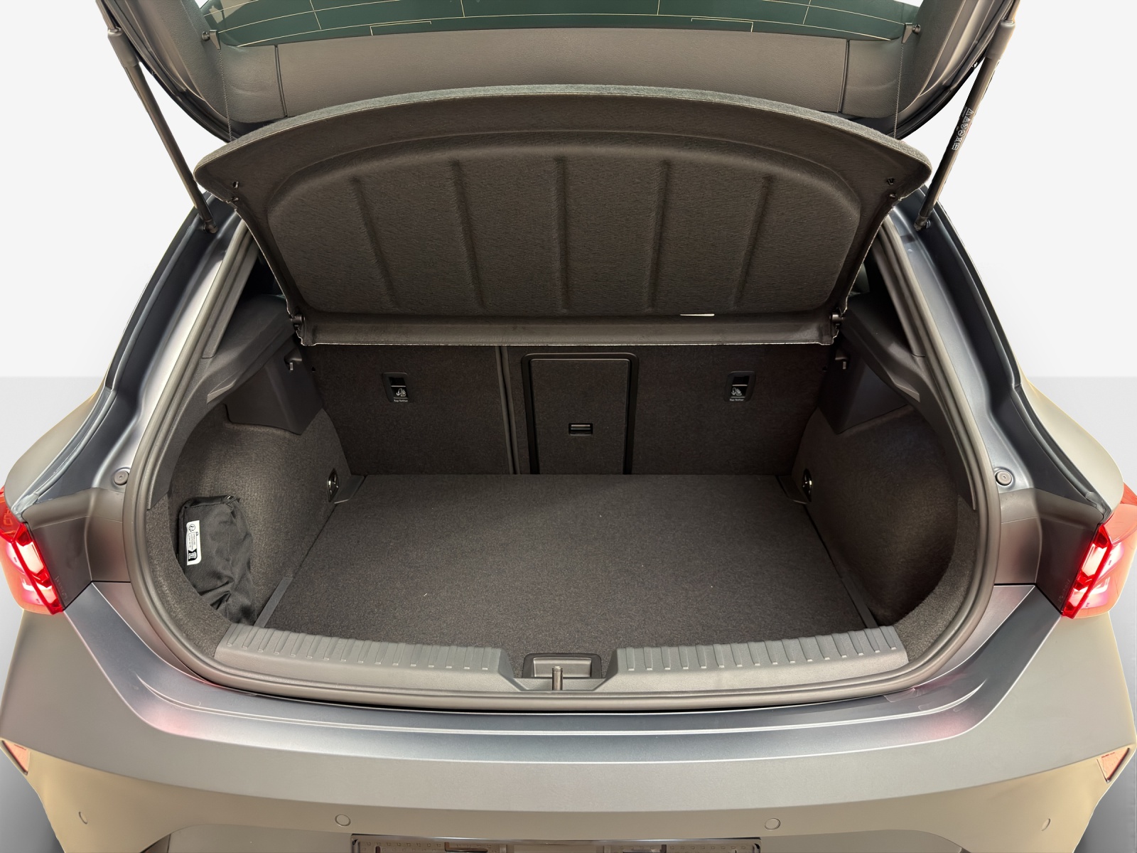 CUPRA LEON 2.0 TSI VZ DSG-image-12