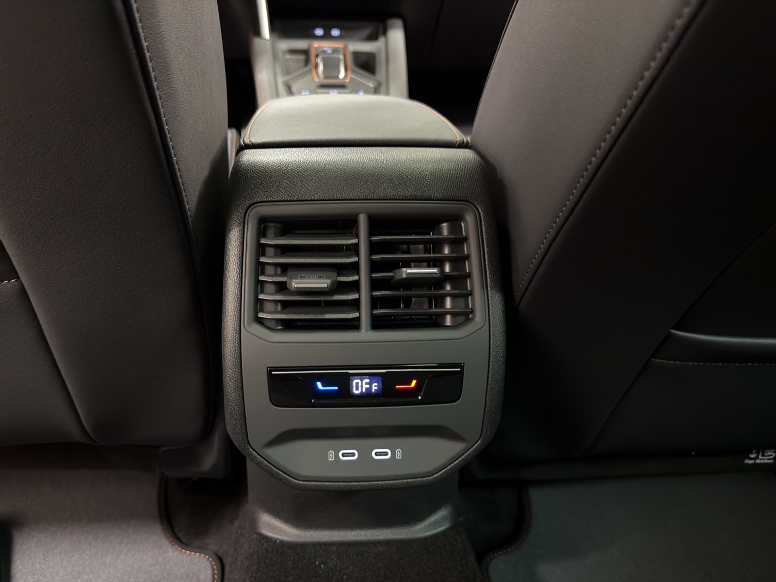 CUPRA LEON 2.0 TSI VZ DSG-image-14