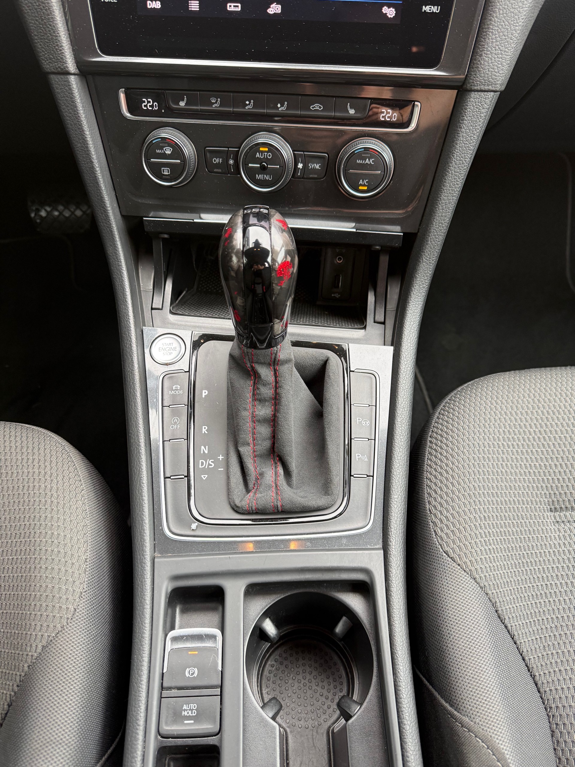 VW Golf 1.5 TSI EVO Comfortline DSG-image-12