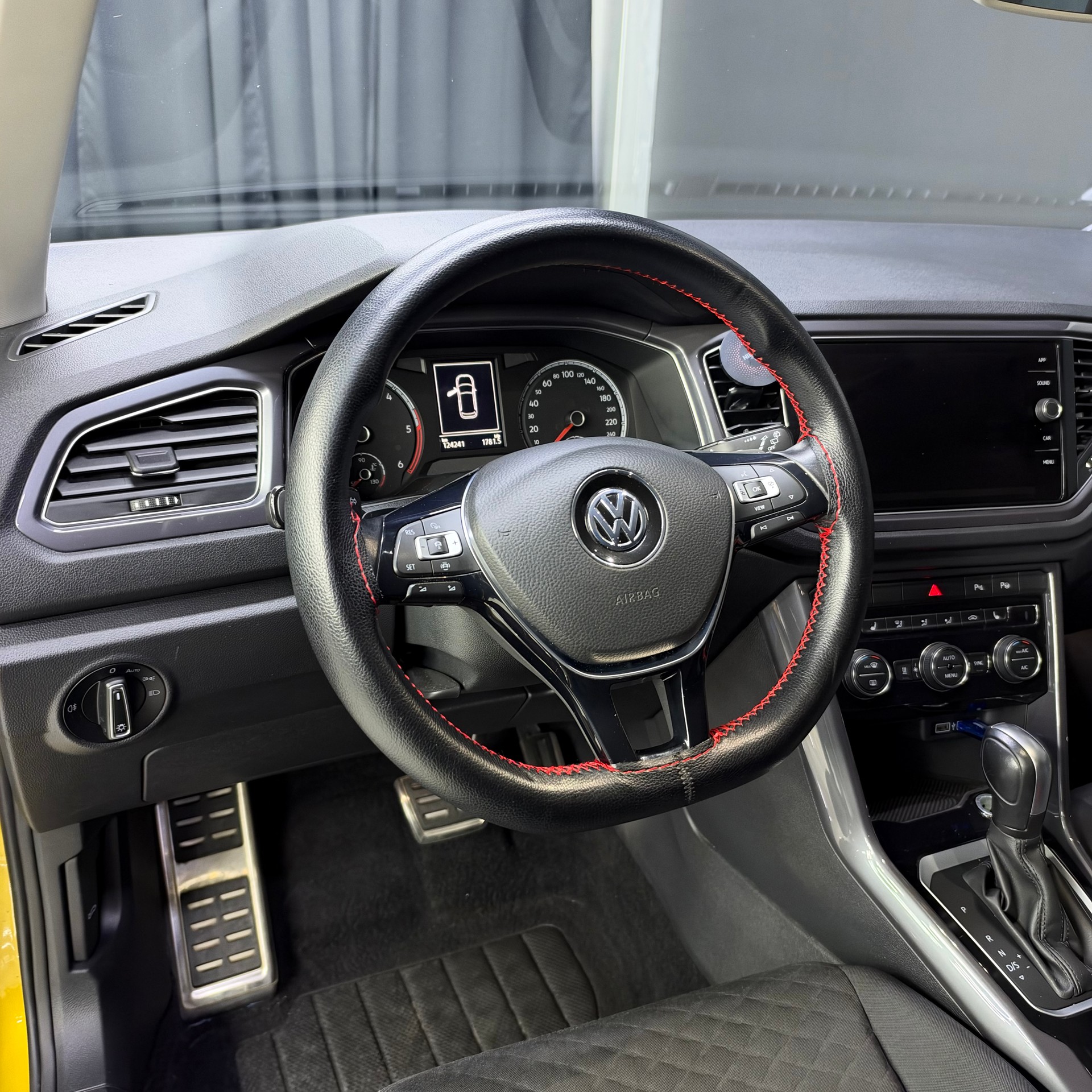 VW T-Roc 2.0 TDI SCR Advance DSG 4Motion-image-7