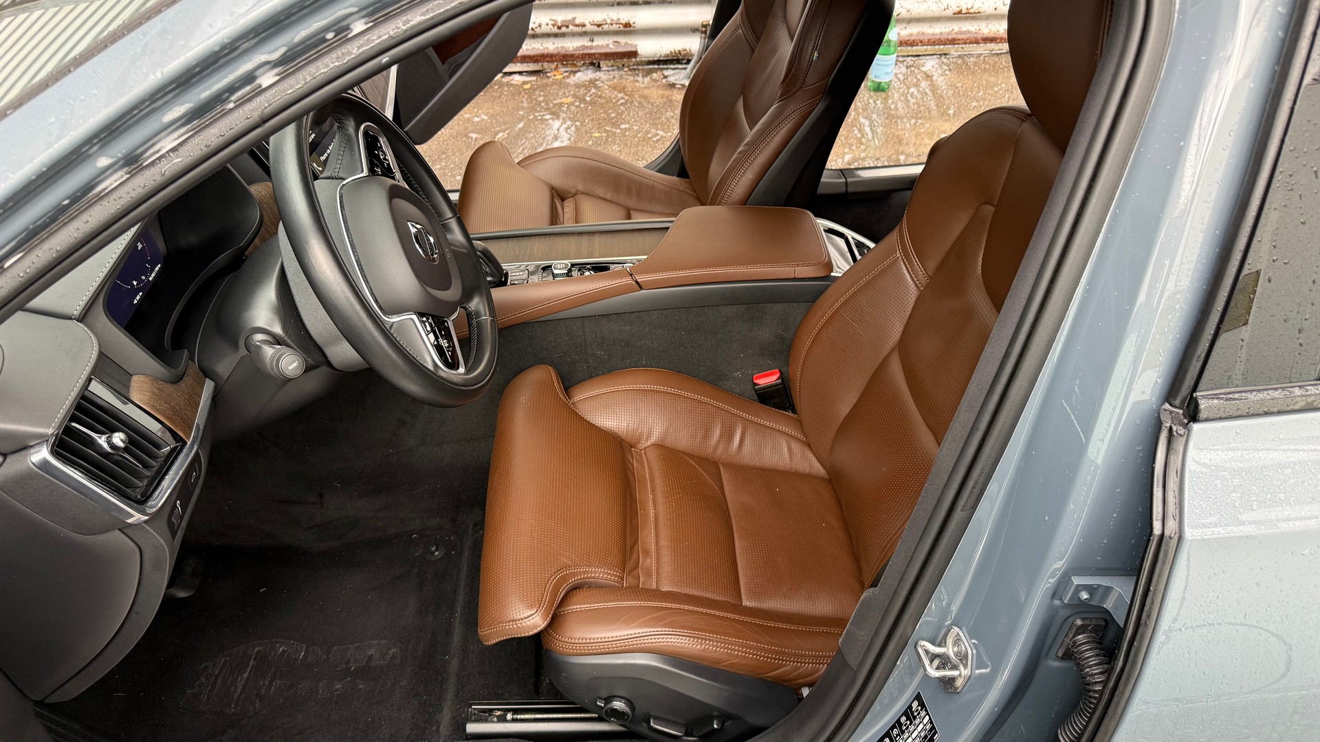 VOLVO 2.0 B5 AWD-image-3