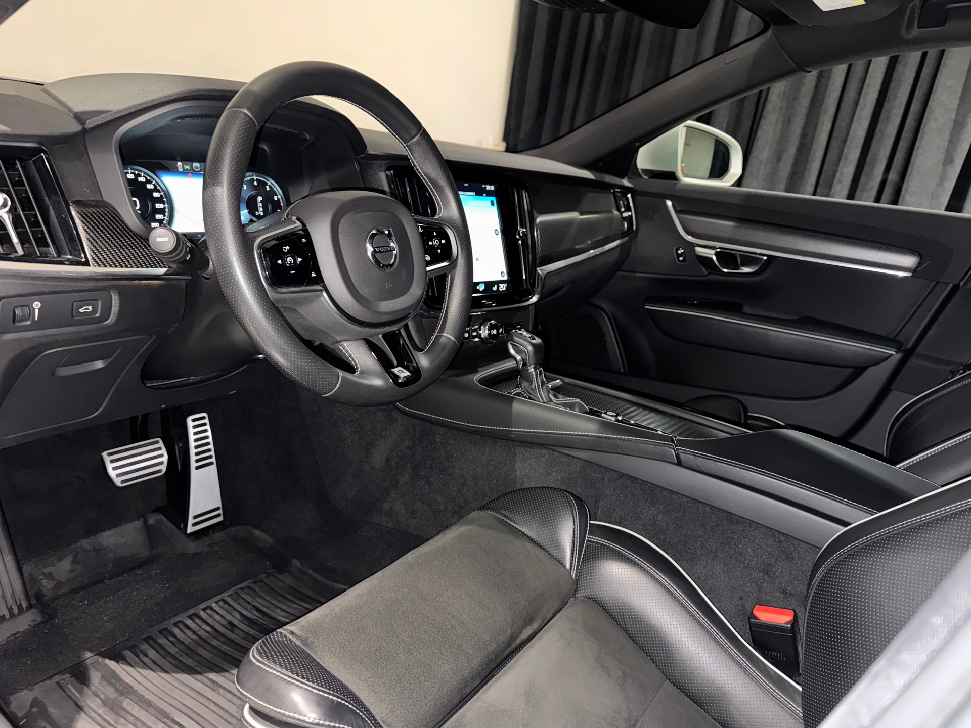 VOLVO S90 T6 AWD R-Design Geartronic I CH I 1.Hand I-image-12