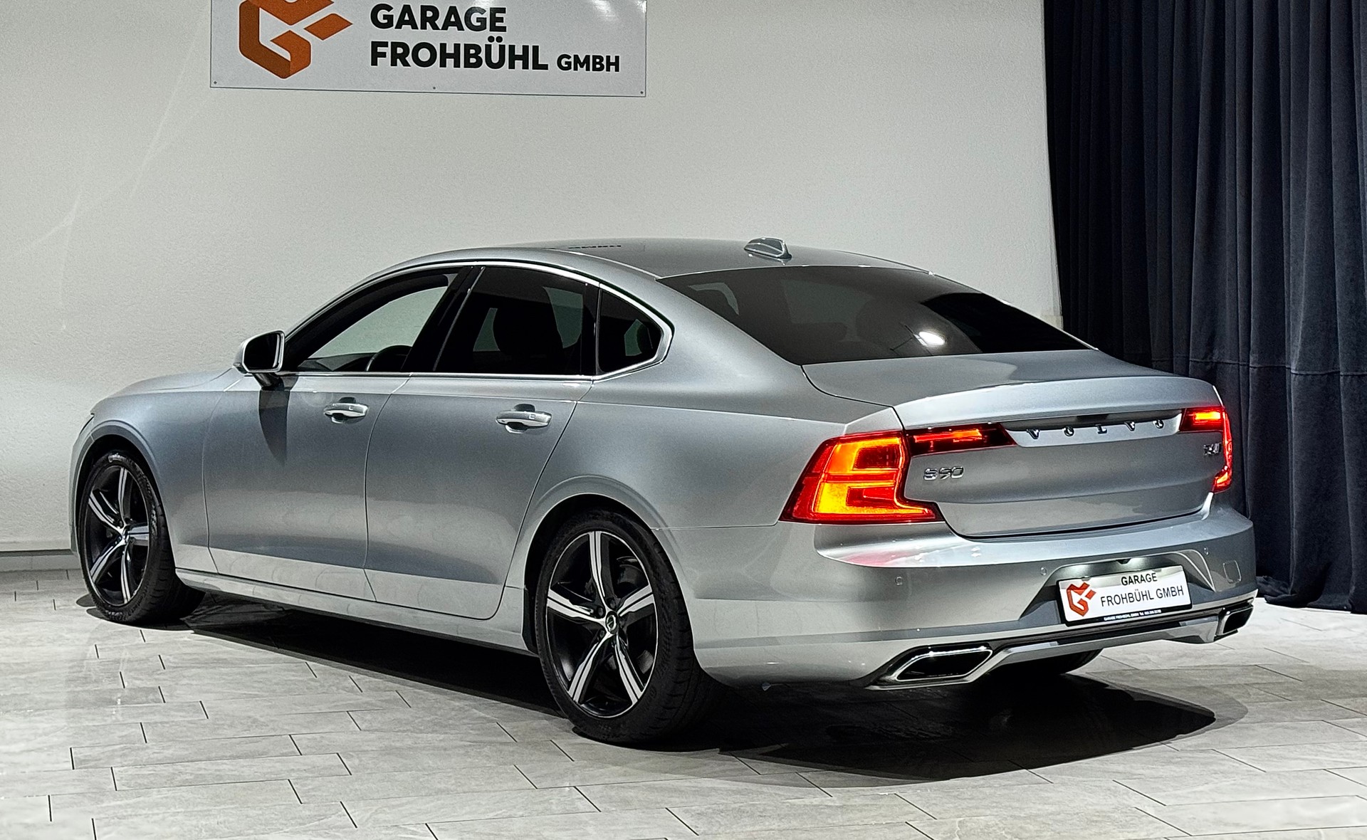 VOLVO S90 T6 AWD R-Design Geartronic I CH I 1.Hand I-image-5