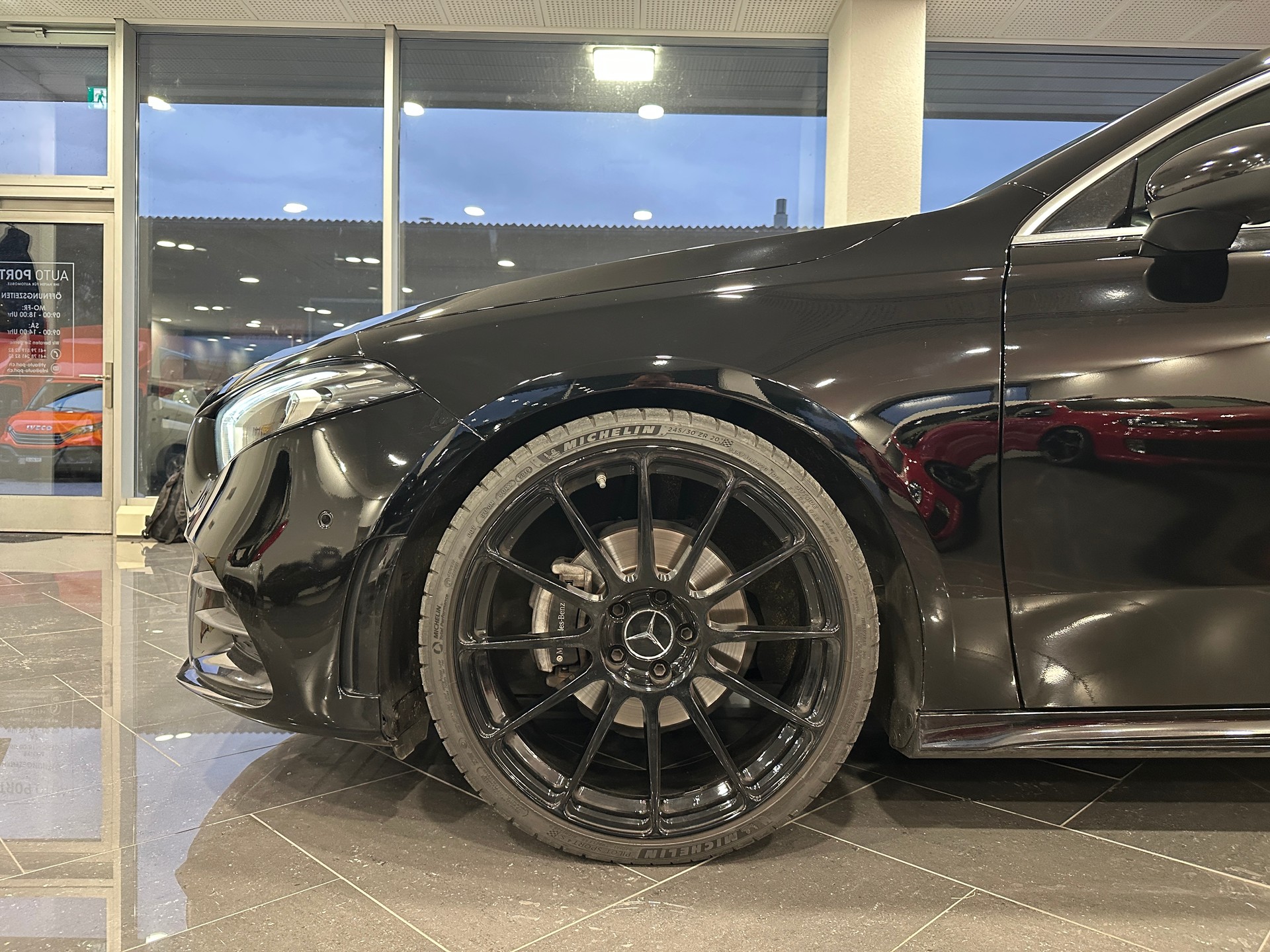 MERCEDES-BENZ A 180 AMG Line 7G-DCT-image-6