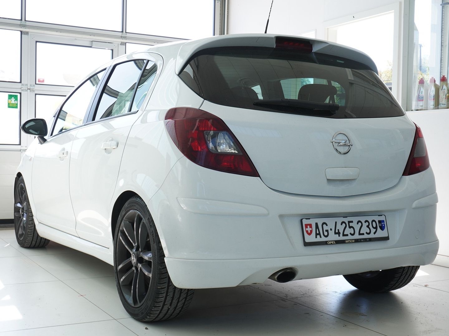 OPEL Corsa 1.6 Turbo GSi-image-1