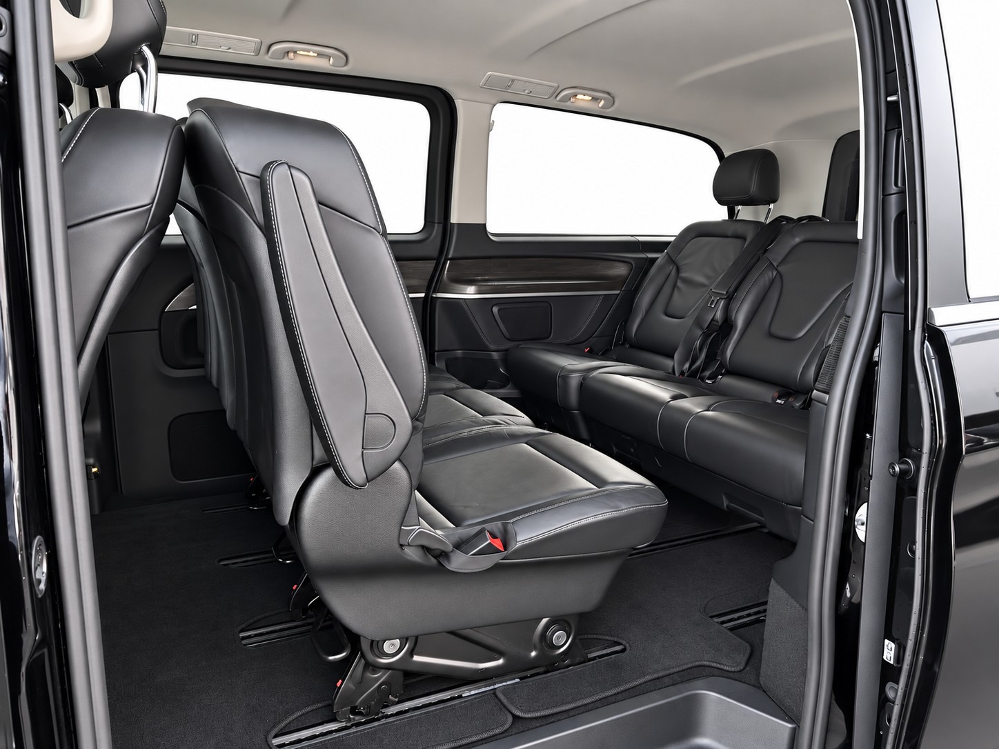 MERCEDES-BENZ V 250 d Avantgarde extr.lg. 4m Van-image-13