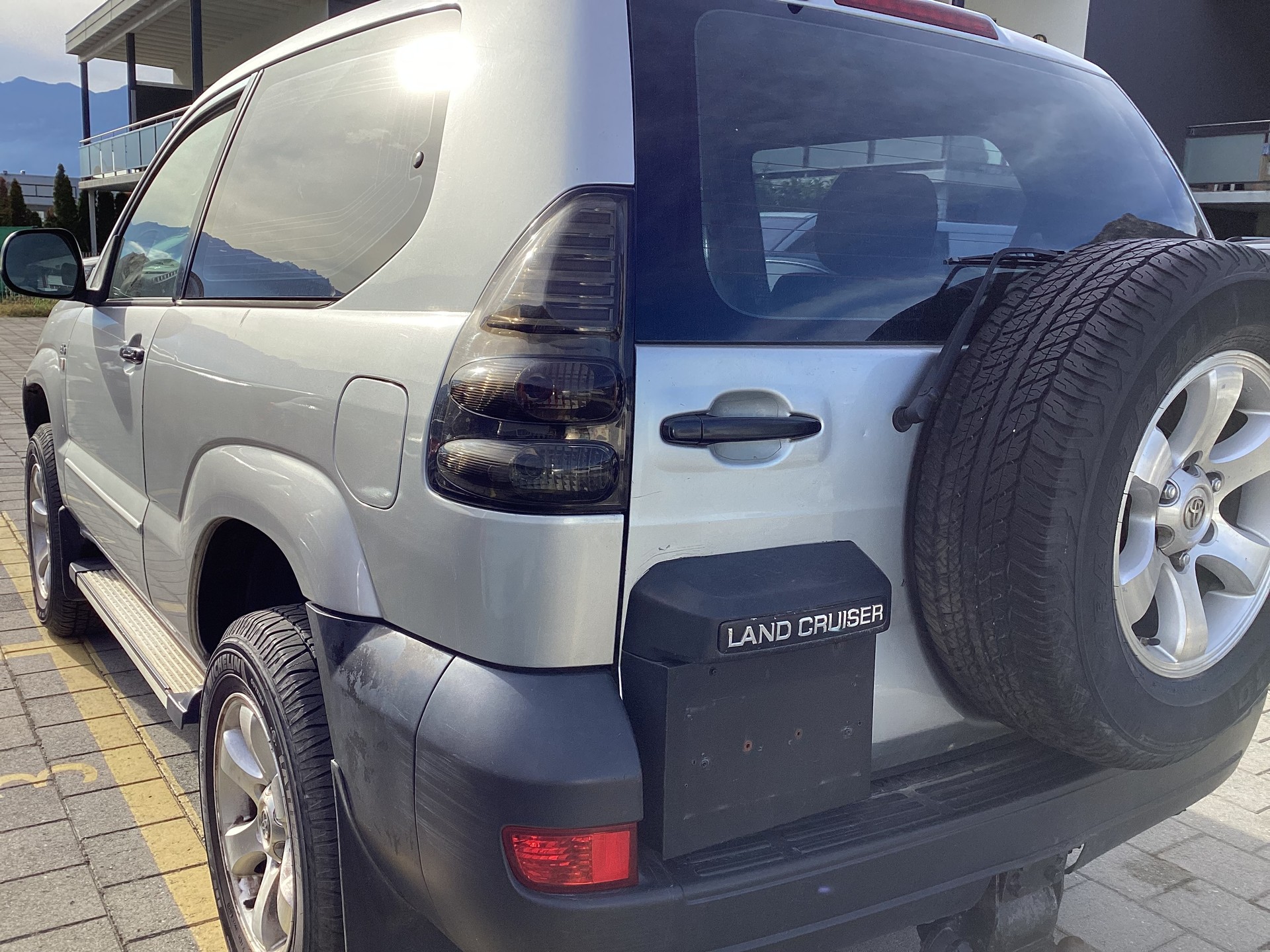 TOYOTA Land Cruiser 3.0 TD Linea Terra-image-3