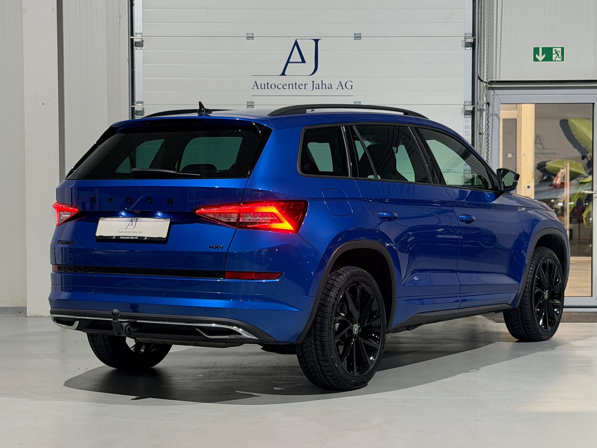 SKODA Kodiaq 2.0 TSI 4x4 Sport Line (AHK 2T) 7 Platz-image-6