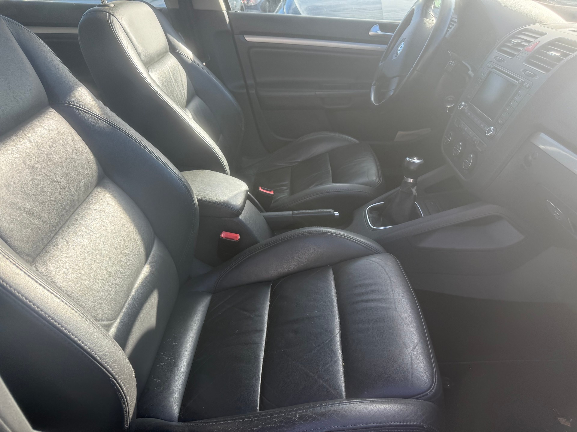 VW Golf 2.0 FSI Sportline 4Motion-image-2
