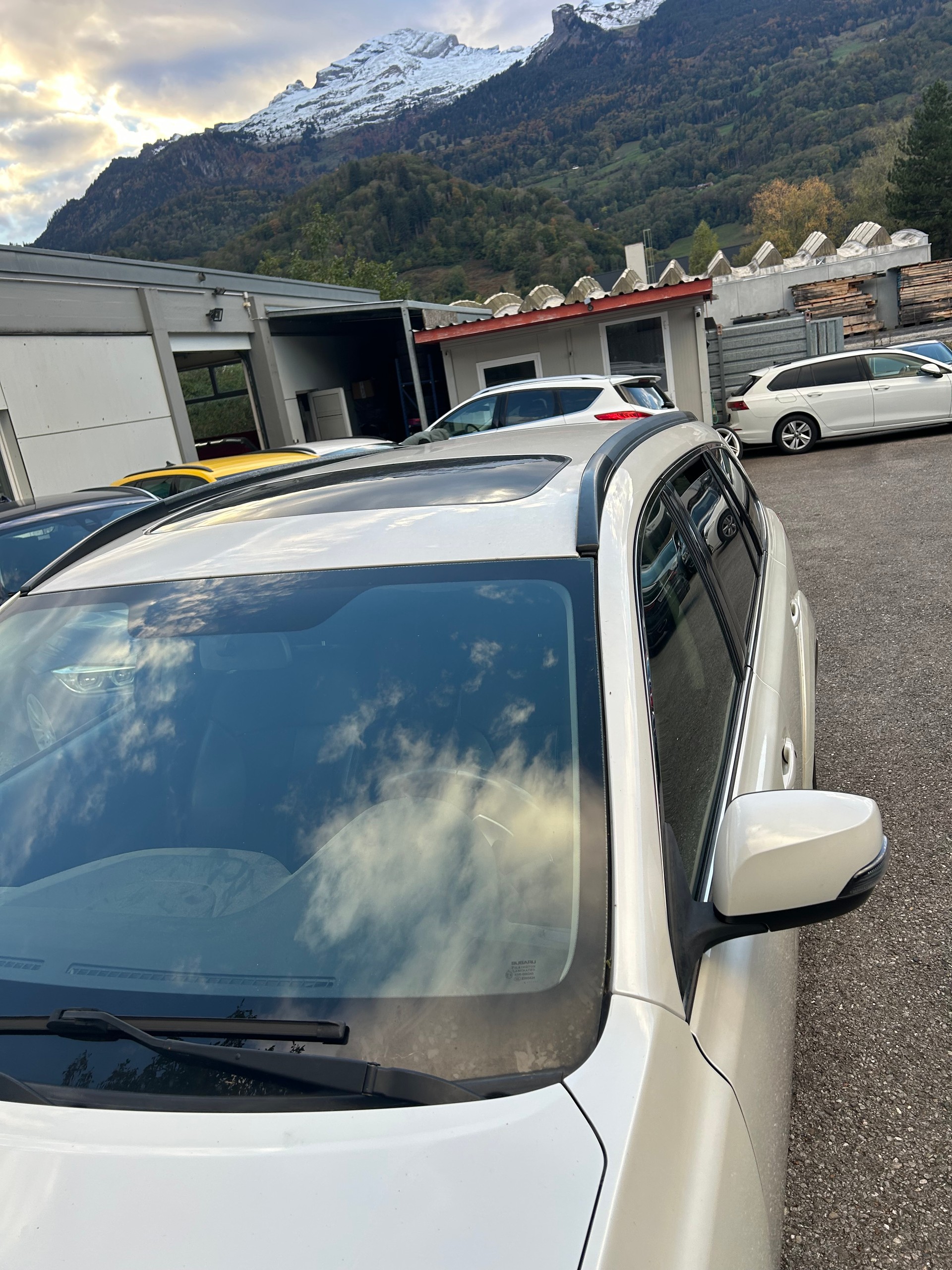 SUBARU Outback 3.6R Executive AWD Automatic-image-6