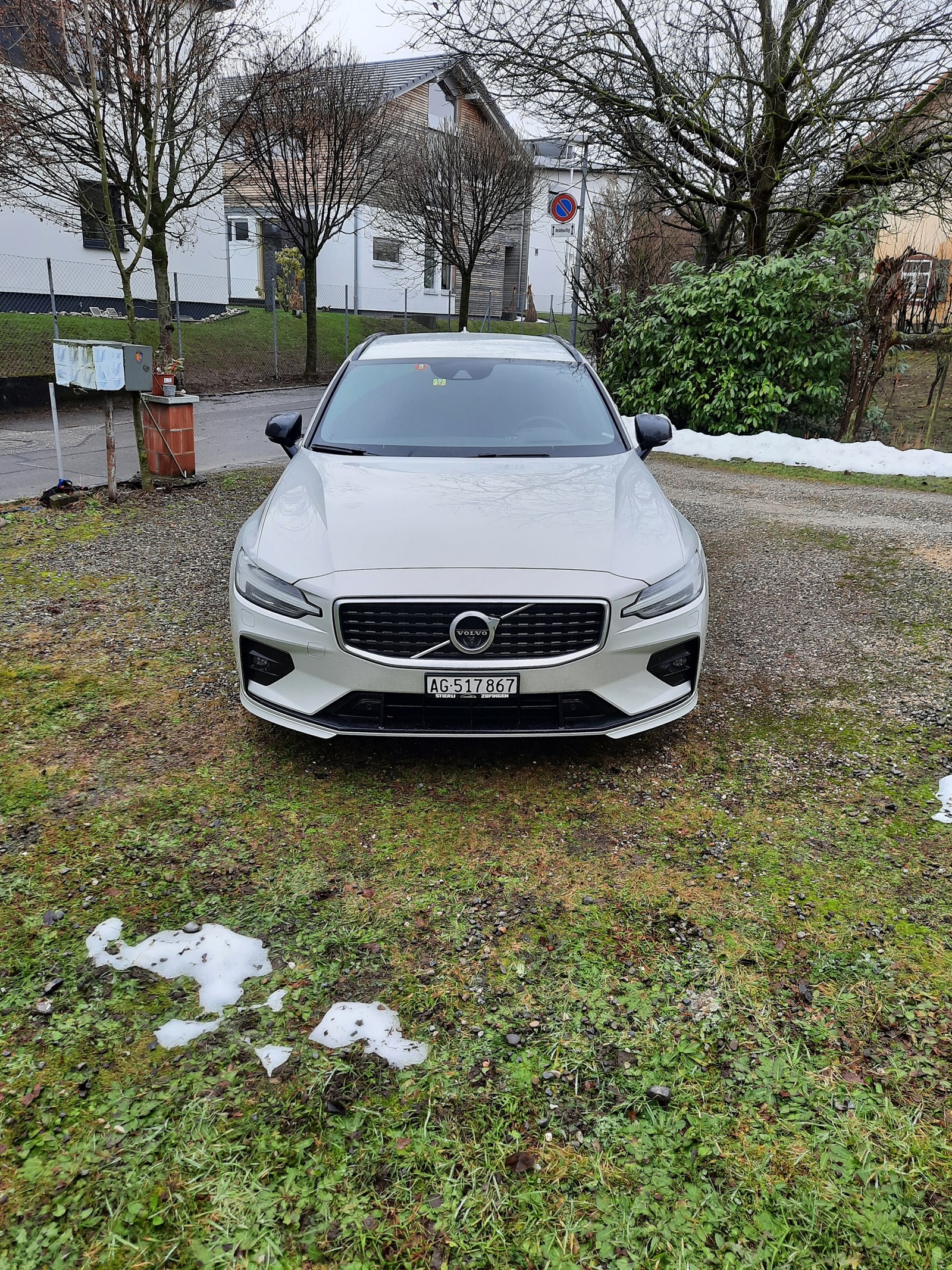 VOLVO V60 T5 R-Design Geartronic-image-0