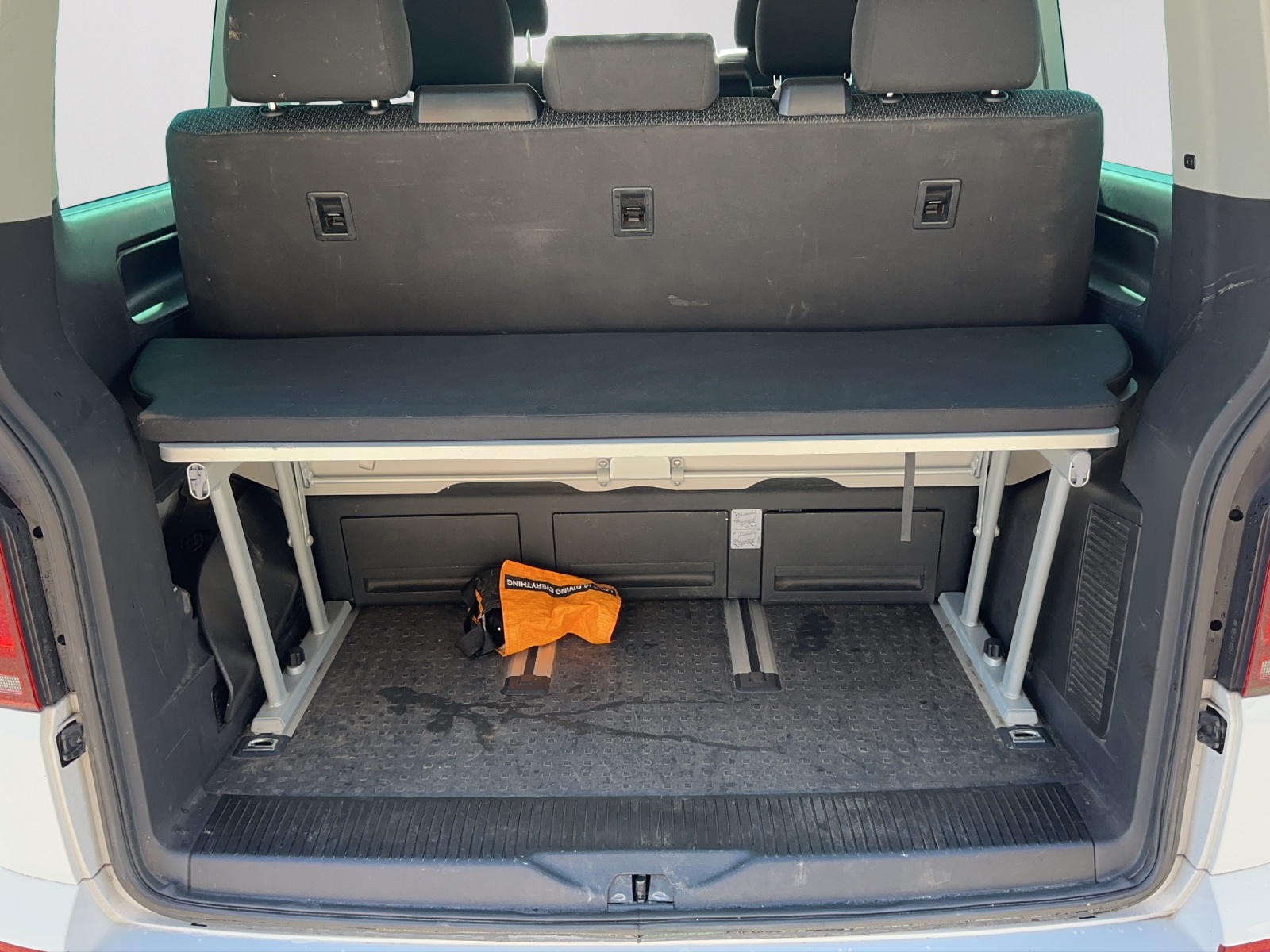 VW T6 California 2.0 TDI Beach Edition-image-12