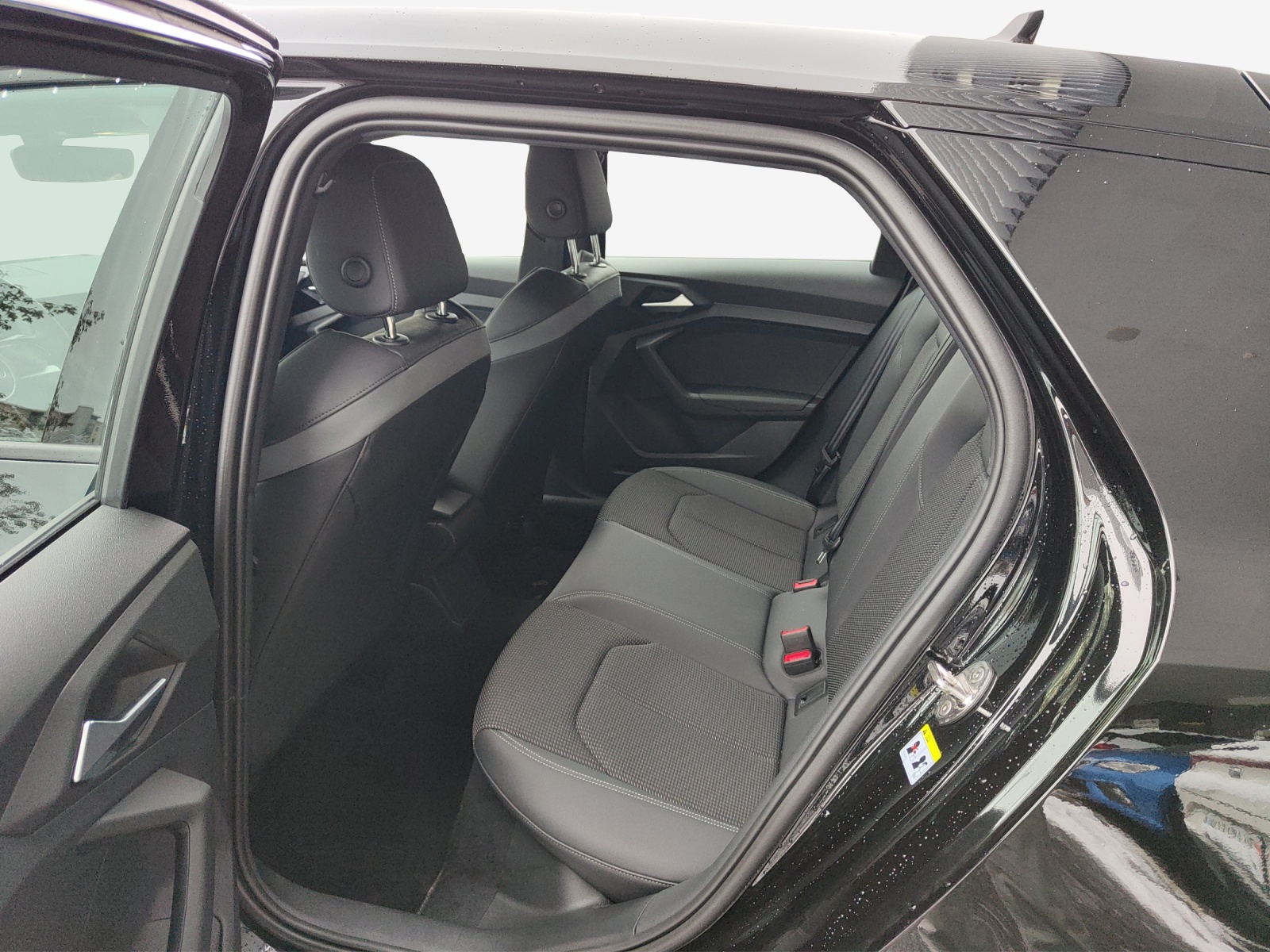 AUDI A1 Sportback 30 TFSI Attraction S-tronic-image-11