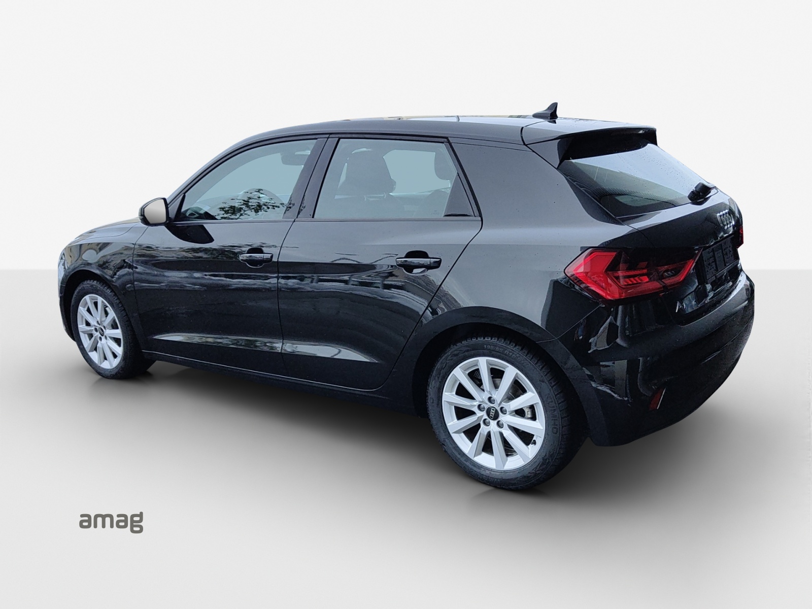 AUDI A1 Sportback 30 TFSI Attraction S-tronic-image-2