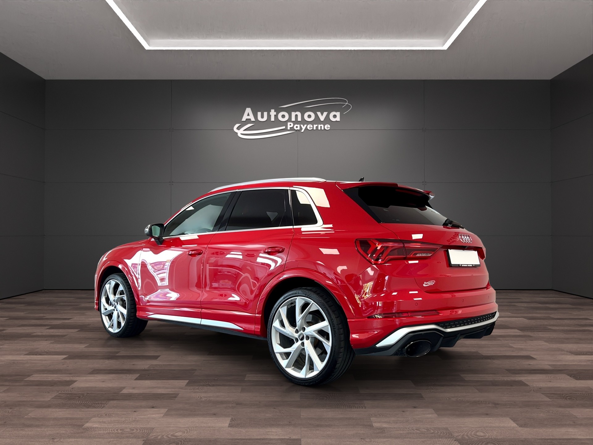 AUDI RS Q3 2.5 TFSI quattro S tronic-image-3