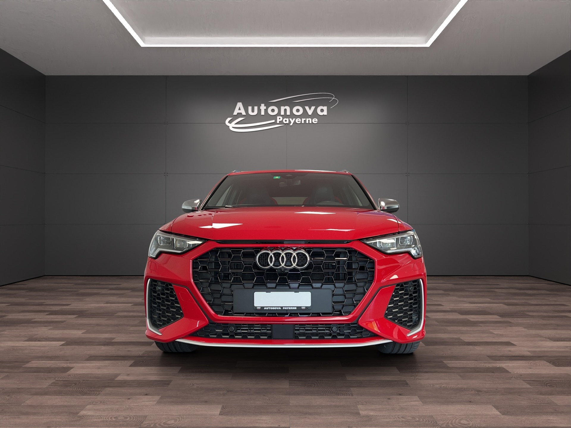 AUDI RS Q3 2.5 TFSI quattro S tronic-image-1