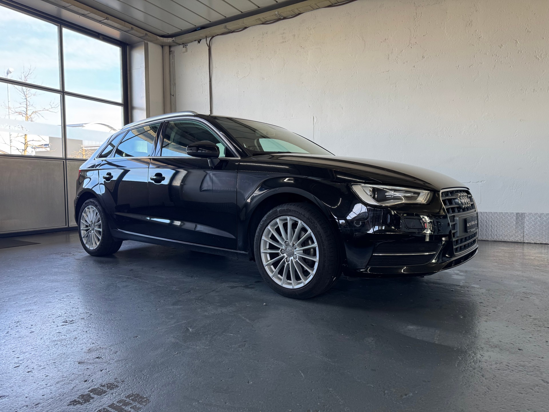 AUDI A3 Sportback 1.4 TFSI Ambition-image-1