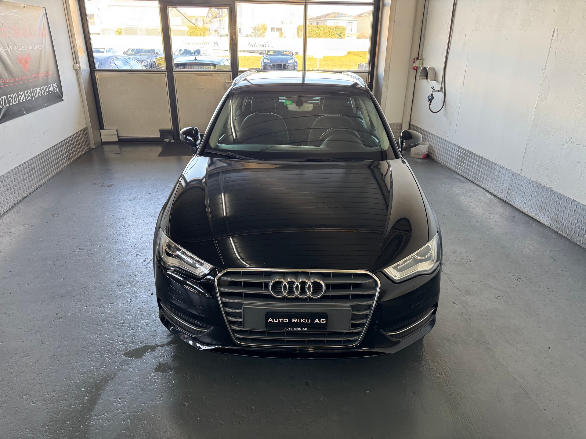 AUDI A3 Sportback 1.4 TFSI Ambition-image-3