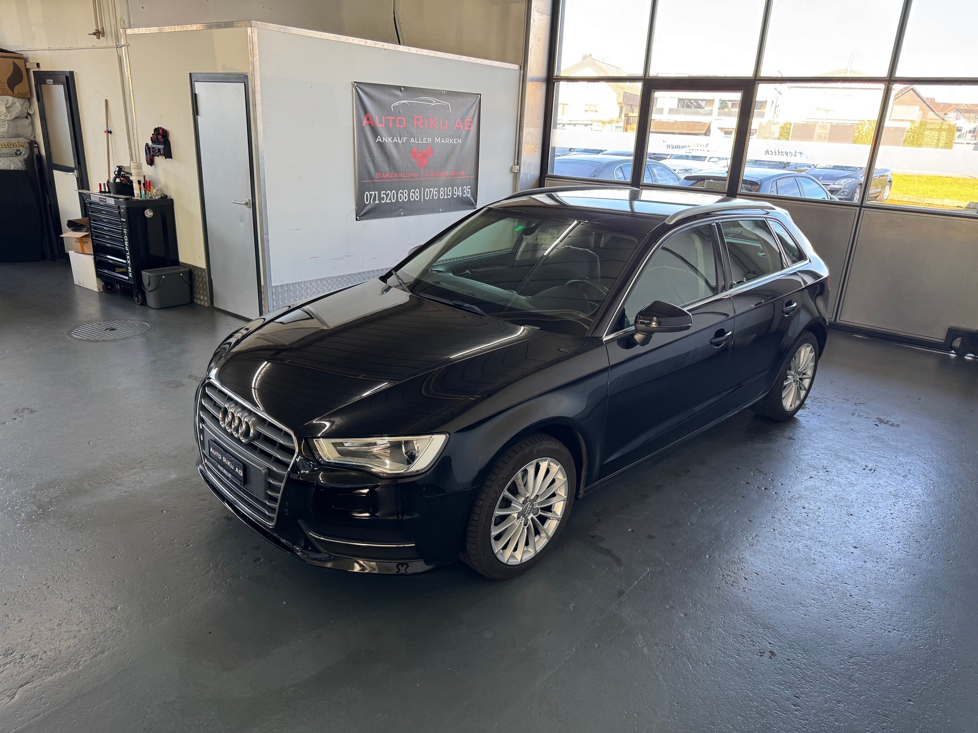 AUDI A3 Sportback 1.4 TFSI Ambition-image-4