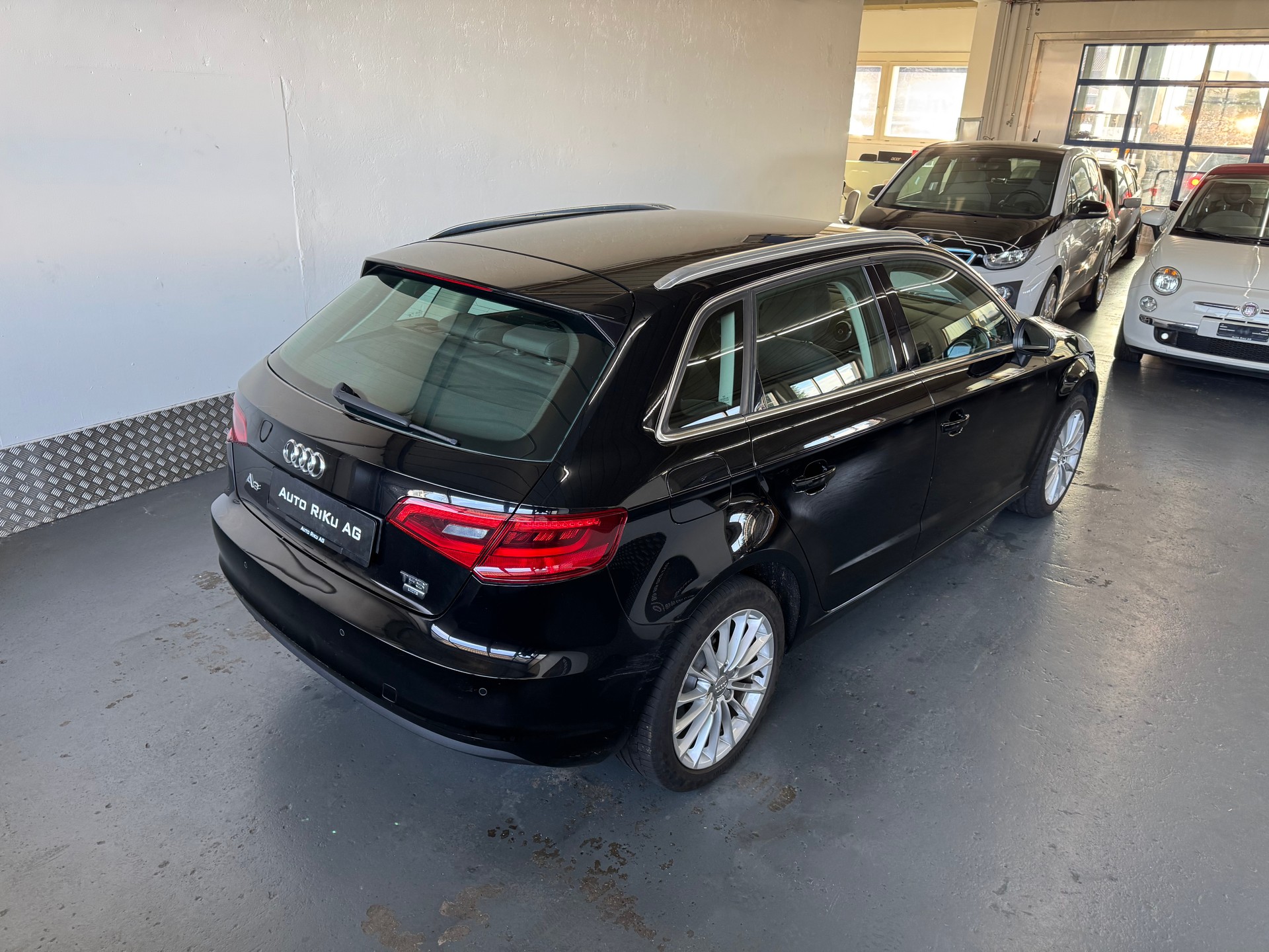 AUDI A3 Sportback 1.4 TFSI Ambition-image-7