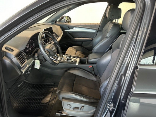 AUDI Q5 2.0 TFSI sport quattro-image-8