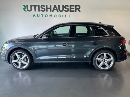 AUDI Q5 2.0 TFSI sport quattro-image-1