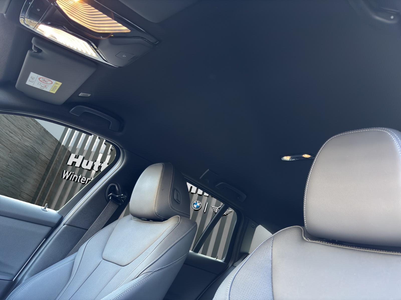 BMW 320d xDrive Touring M Sport-image-14