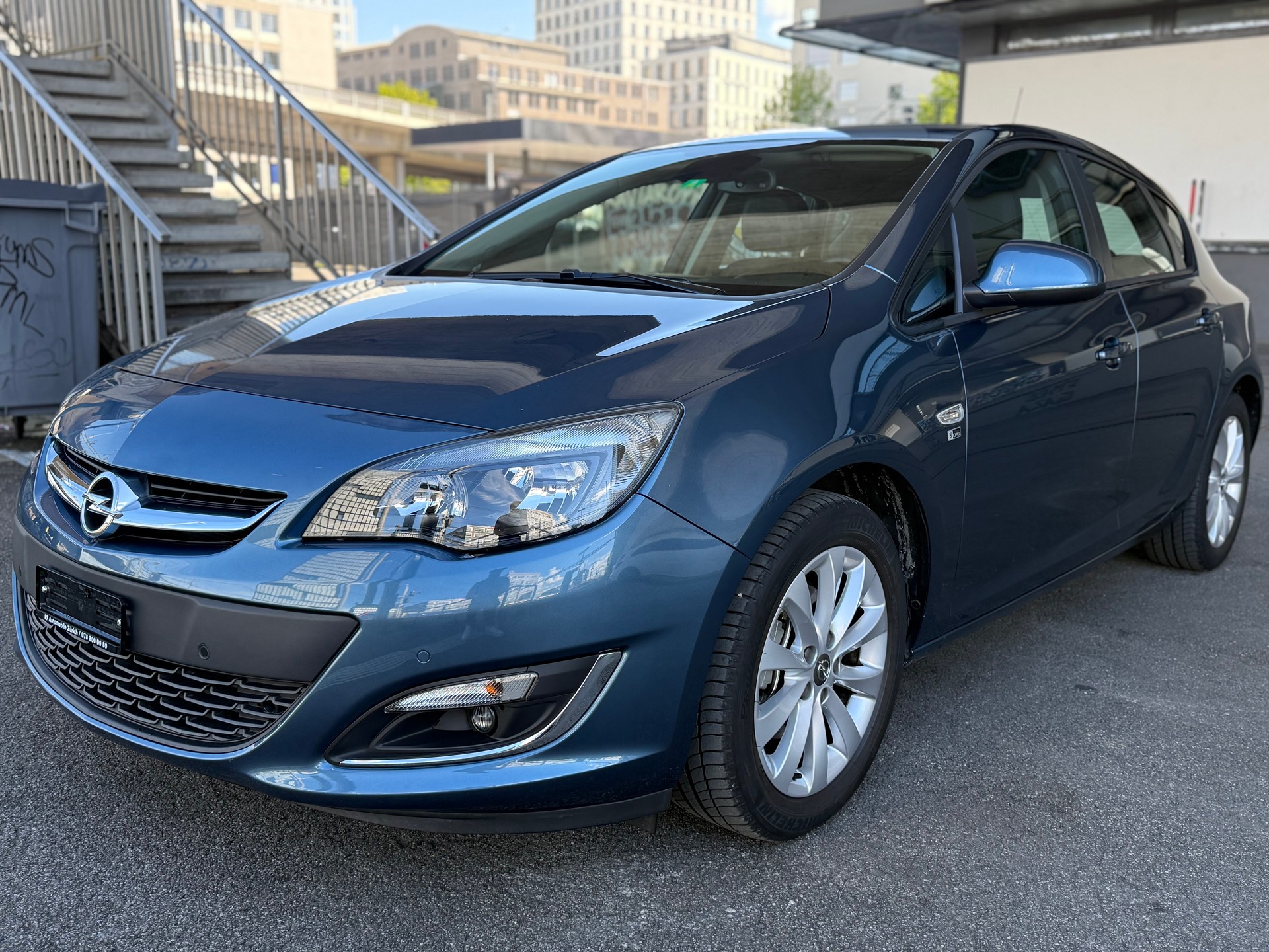 OPEL Astra 1.6i 16V Turbo Anniversary Edition-image-2