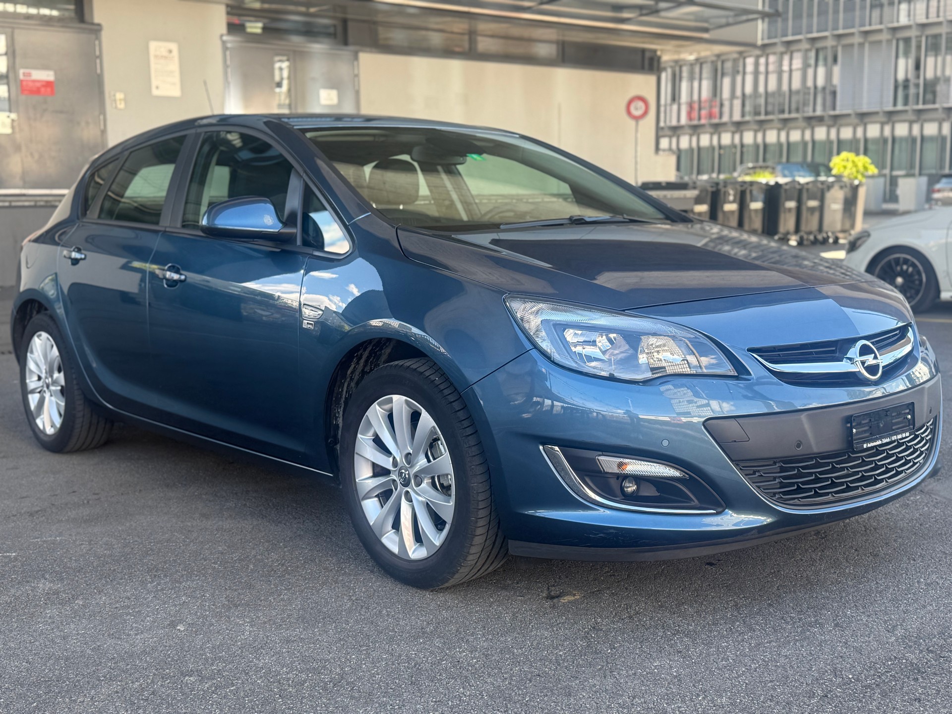 OPEL Astra 1.6i 16V Turbo Anniversary Edition-image-0