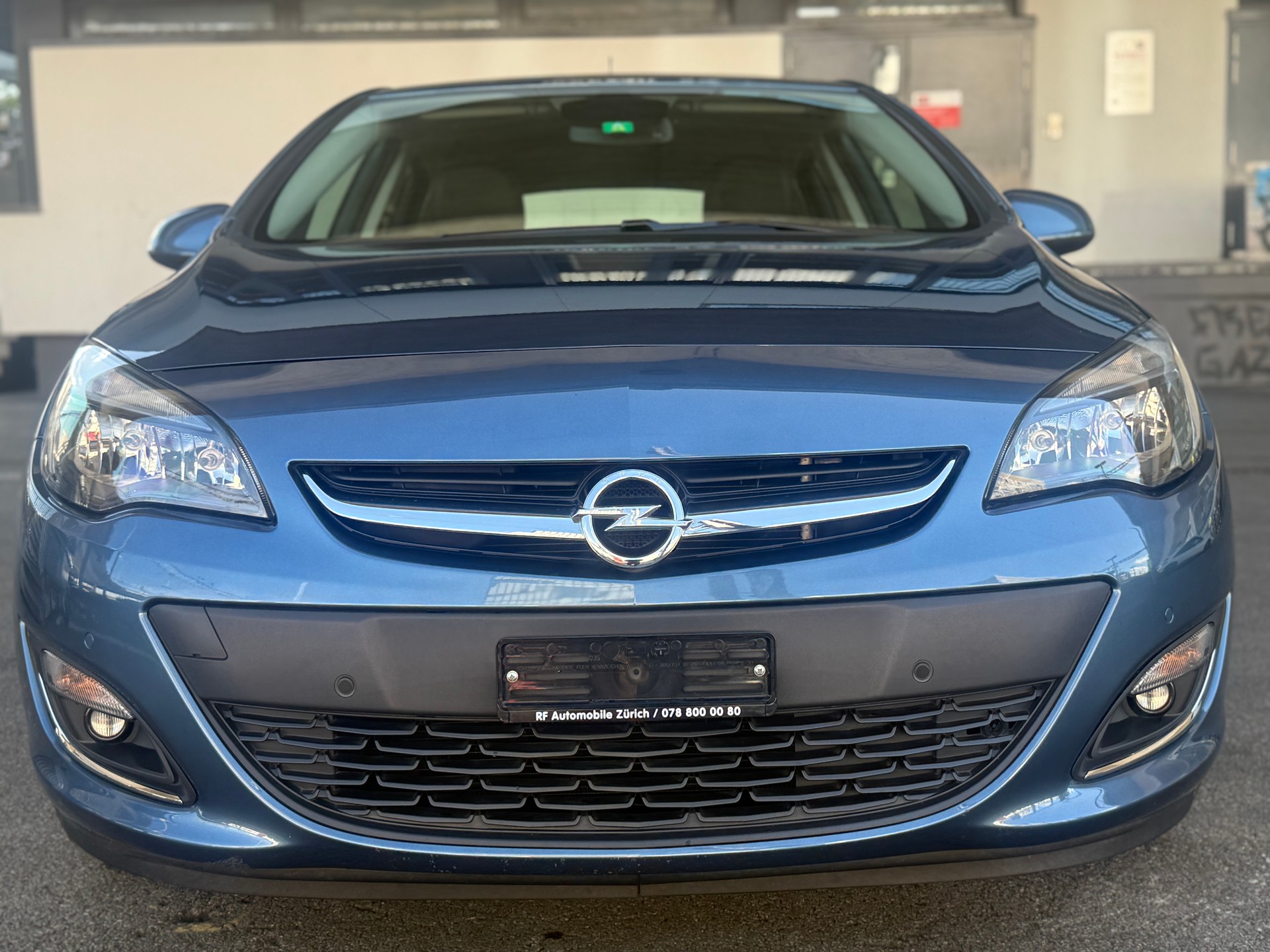 OPEL Astra 1.6i 16V Turbo Anniversary Edition-image-1