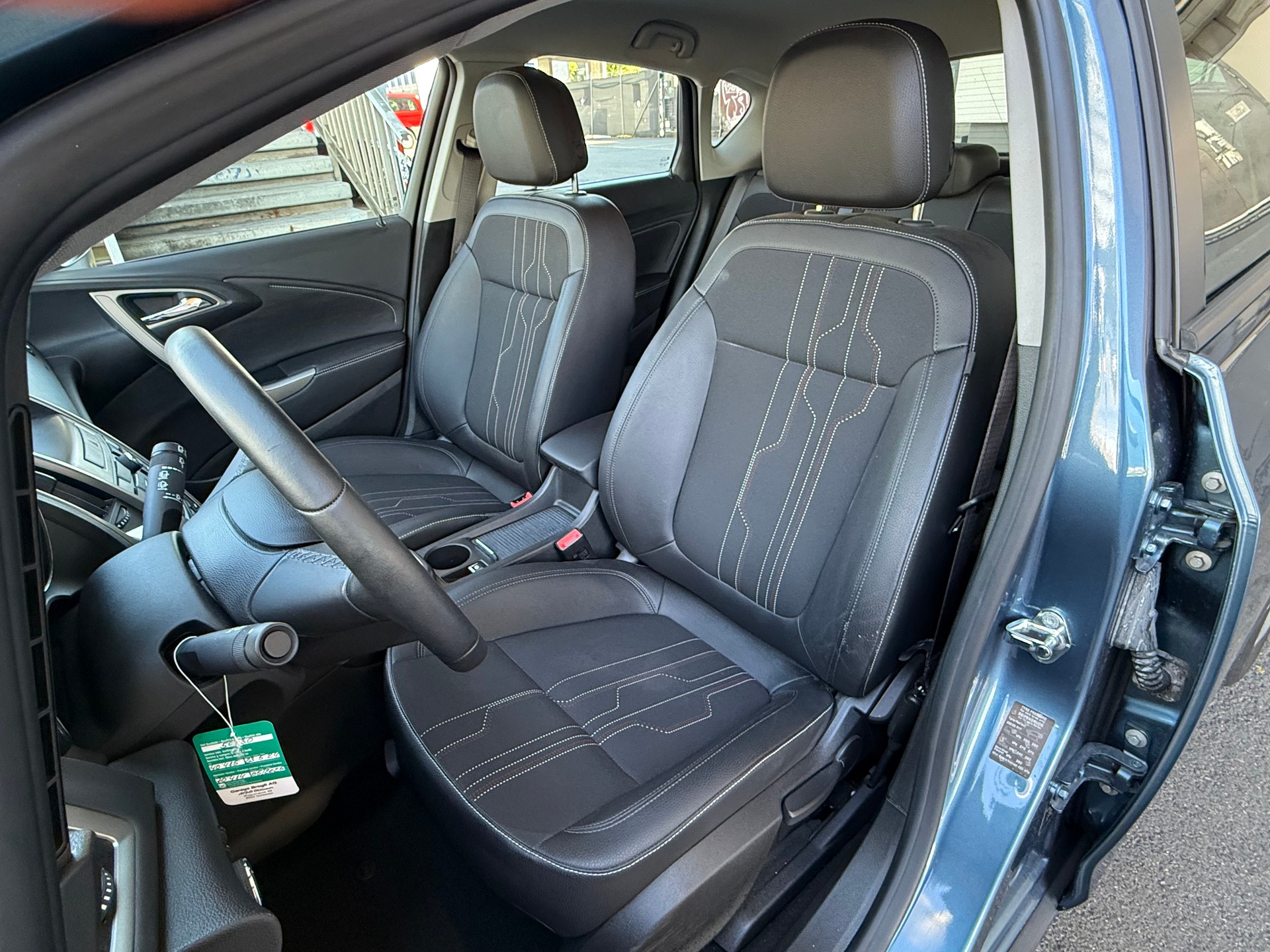OPEL Astra 1.6i 16V Turbo Anniversary Edition-image-11