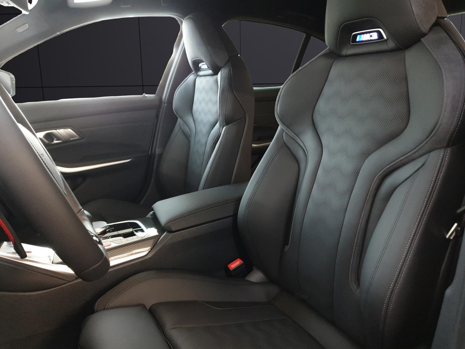 BMW M3 Competition xDrive-image-10