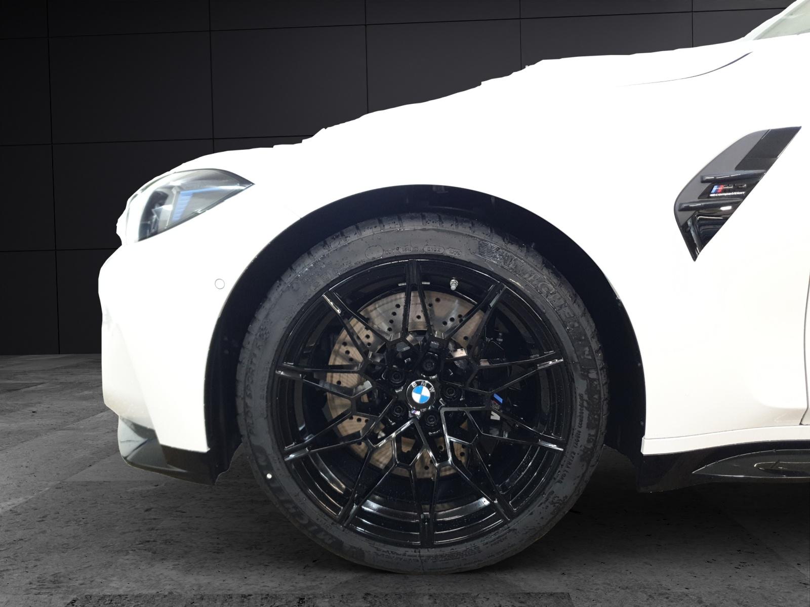 BMW M3 Competition xDrive-image-8