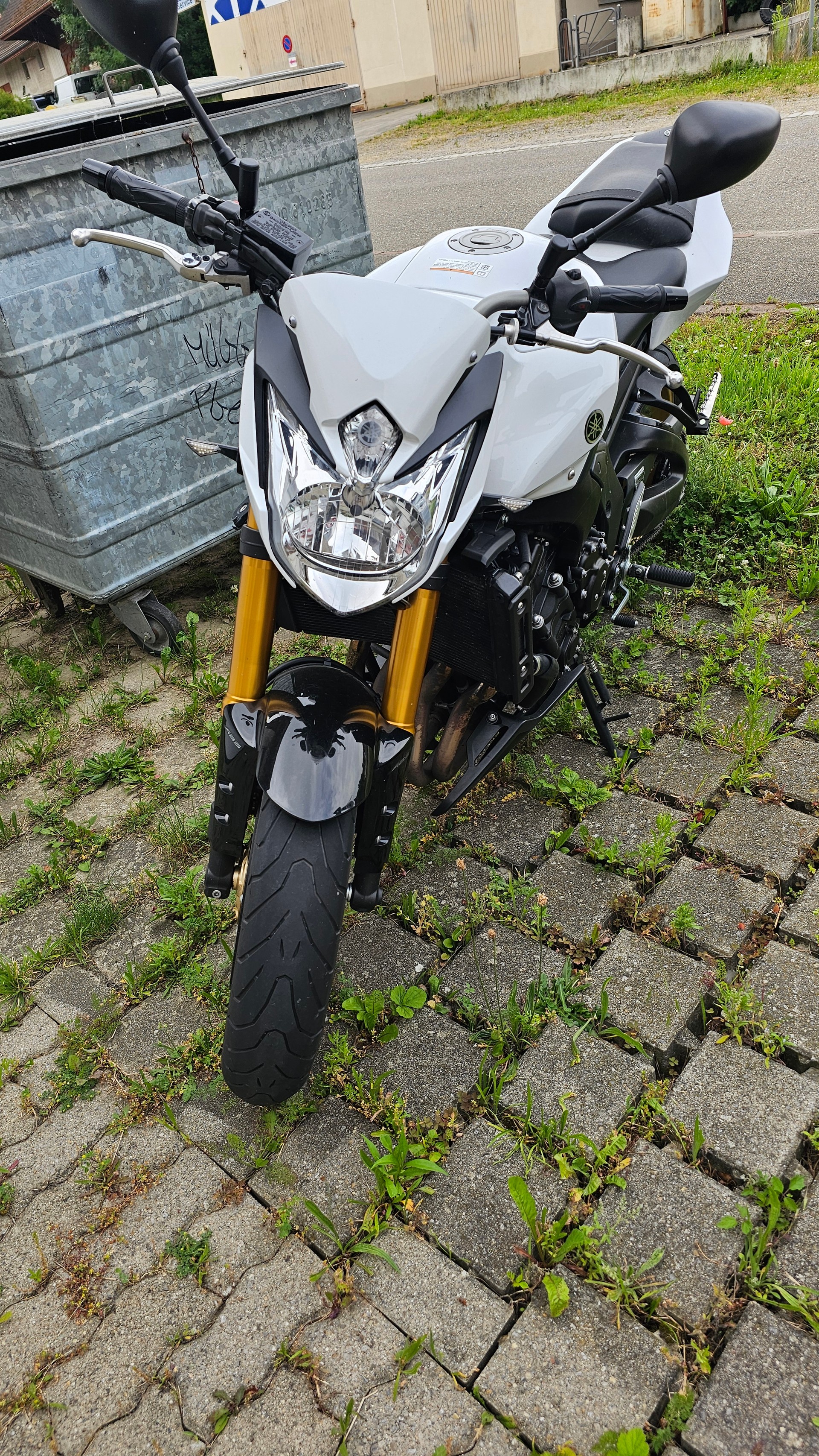 YAMAHA FZ8 N ABS