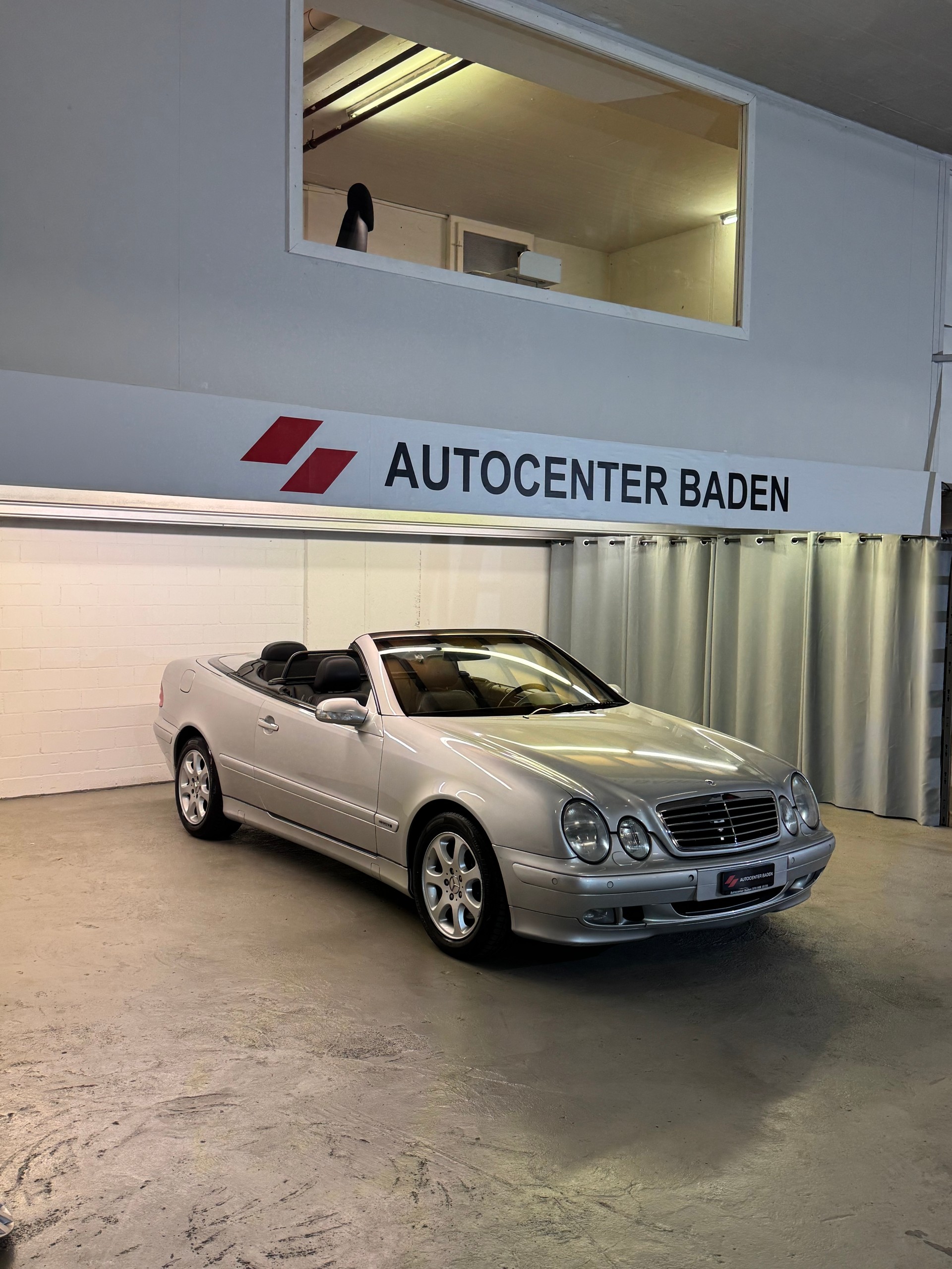 MERCEDES-BENZ CLK 320 Sport Automatic-image-2
