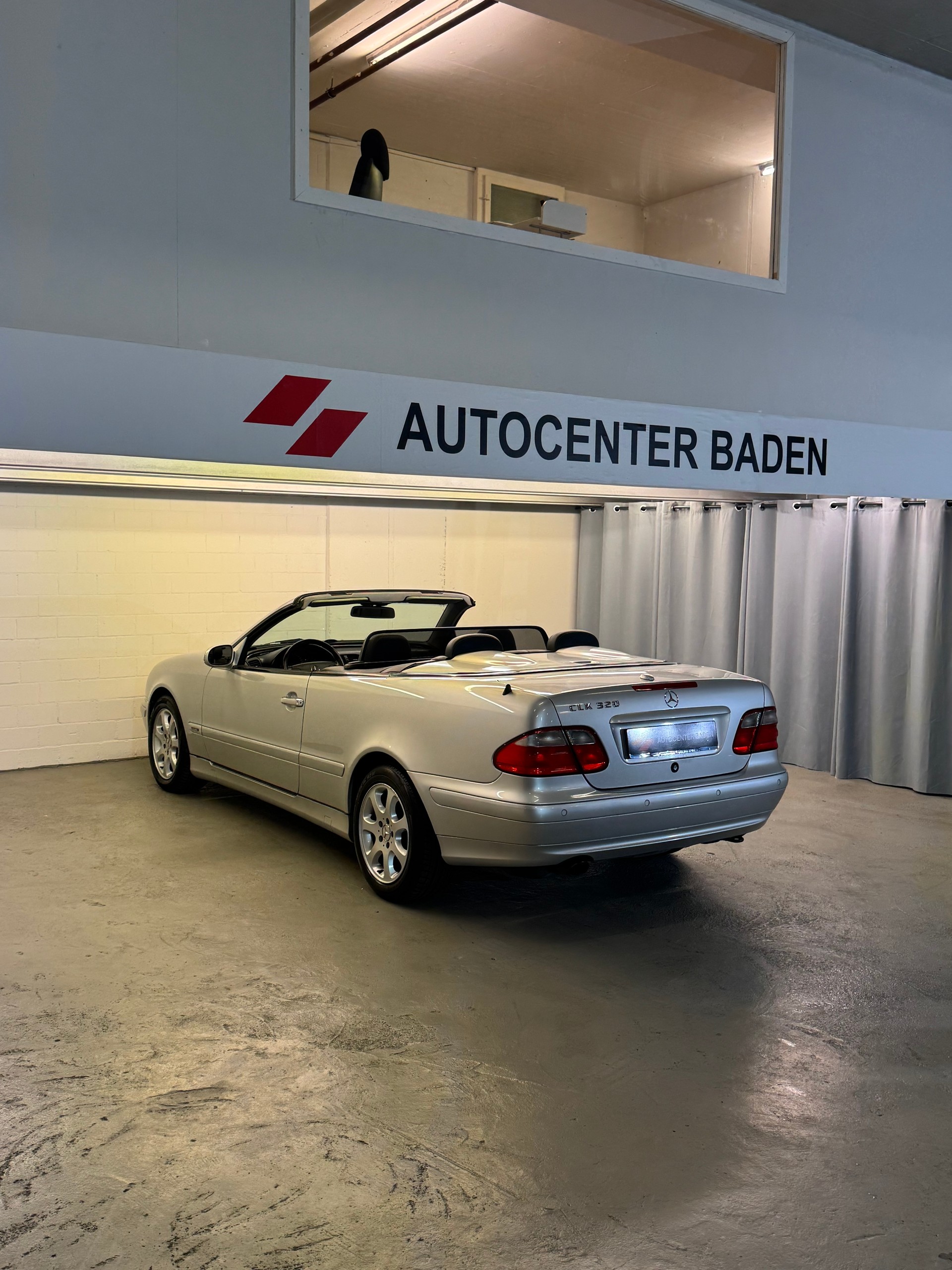 MERCEDES-BENZ CLK 320 Sport Automatic-image-5