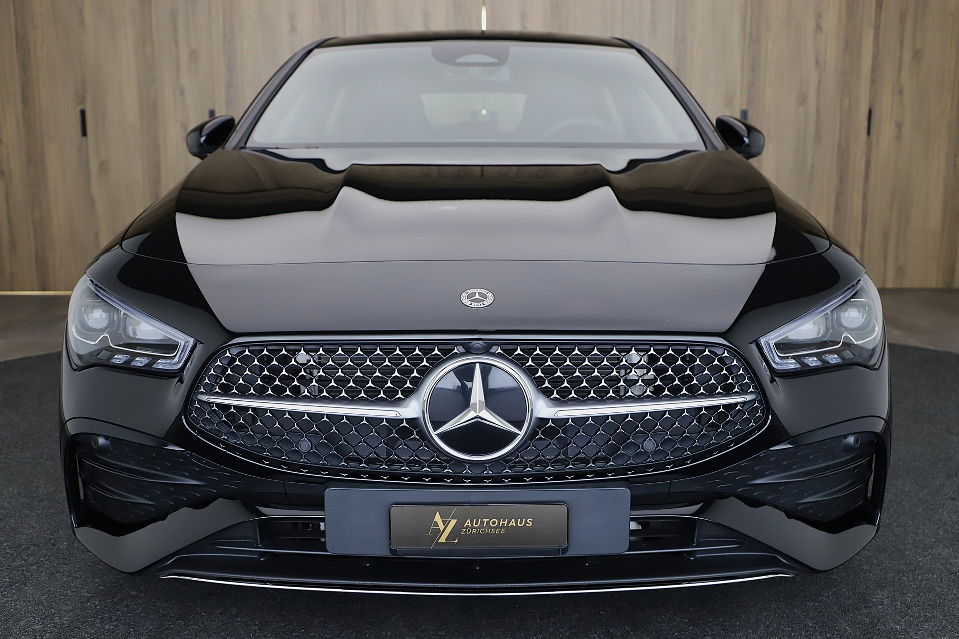 MERCEDES-BENZ CLA Shooting Brake 200 7G-DCT AMG Line-image-1