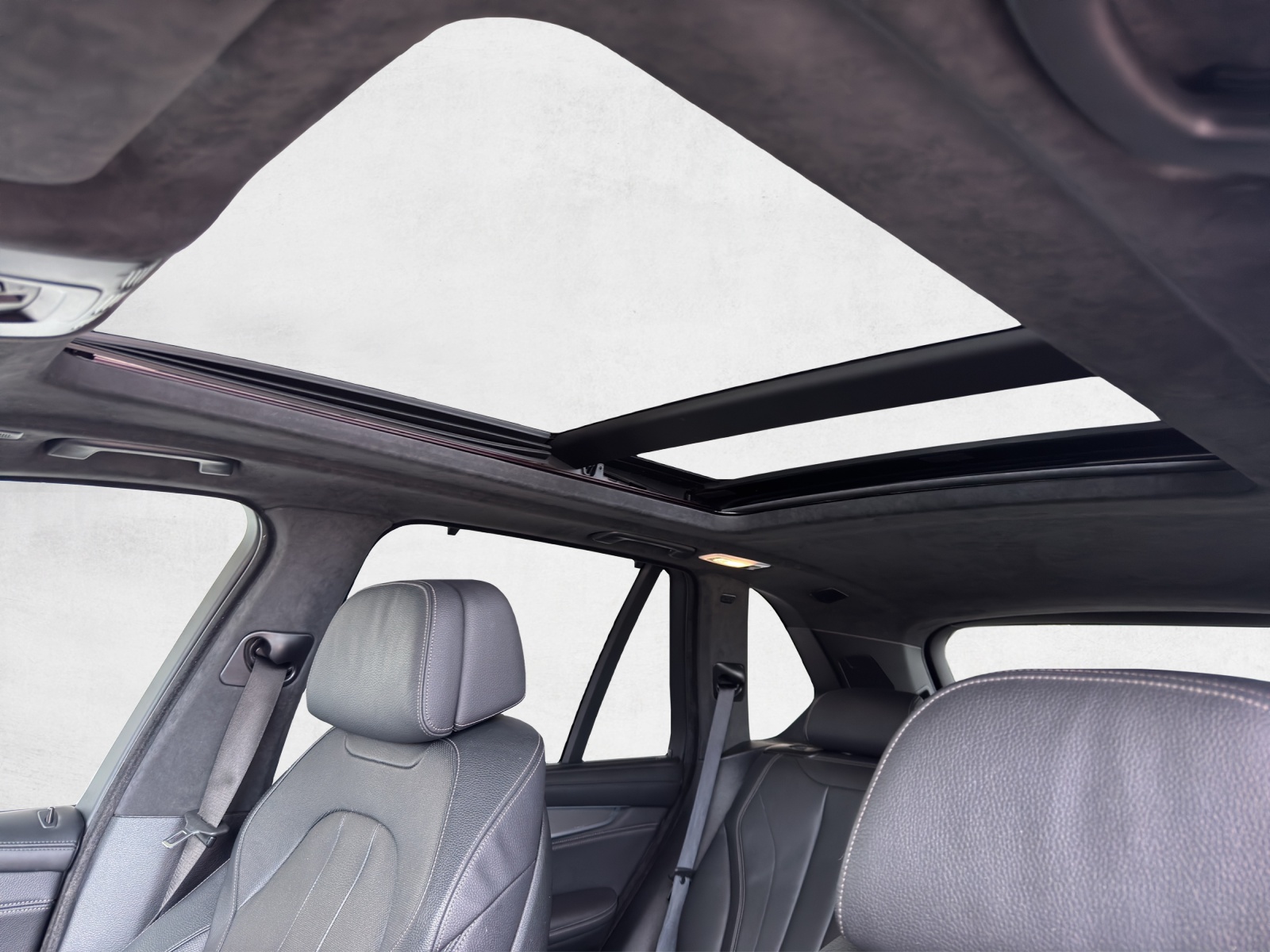 BMW X5 xDrive M50d Steptronic-image-18
