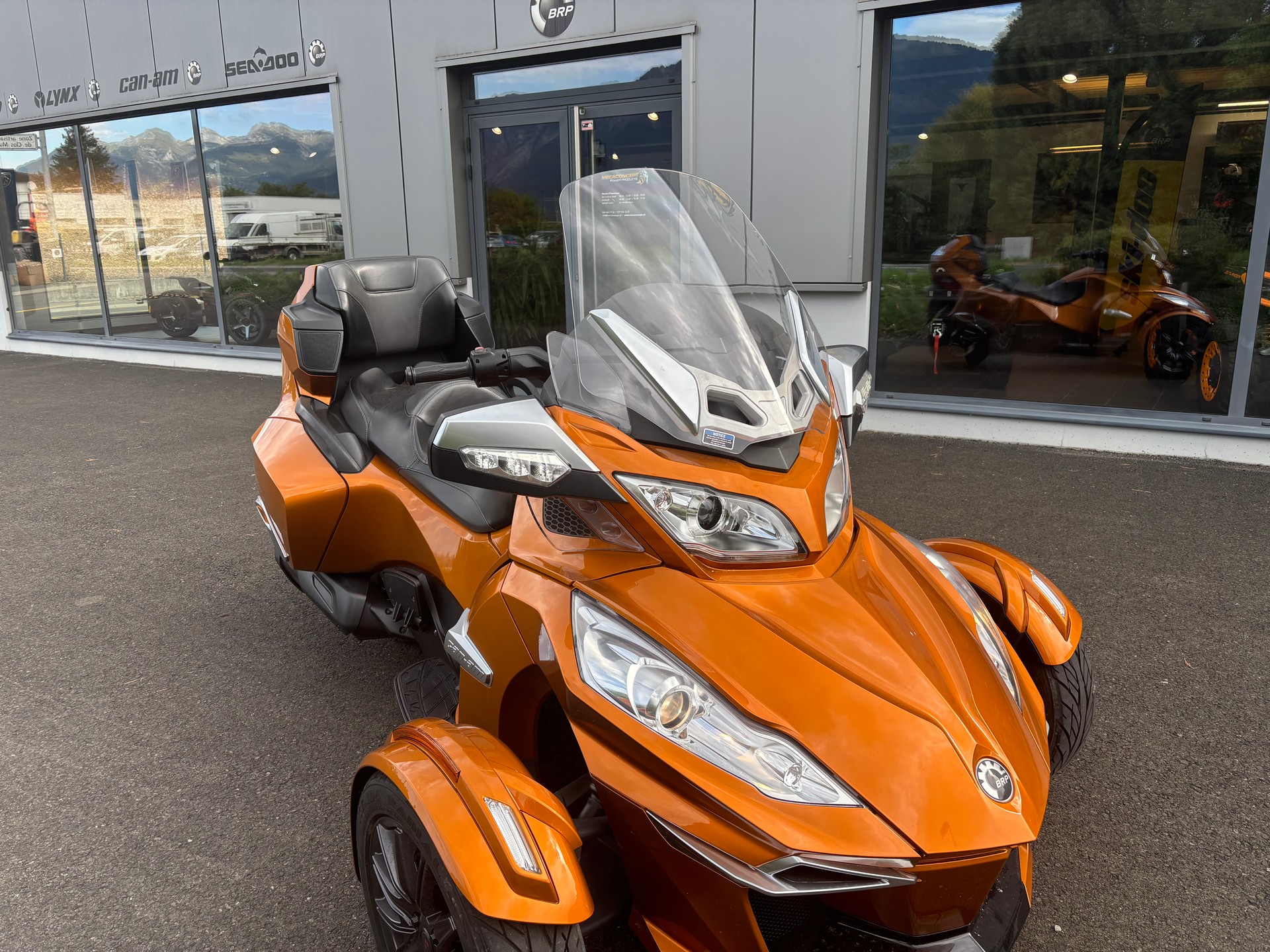 CAN-AM Spyder RT-S SE6-image-6