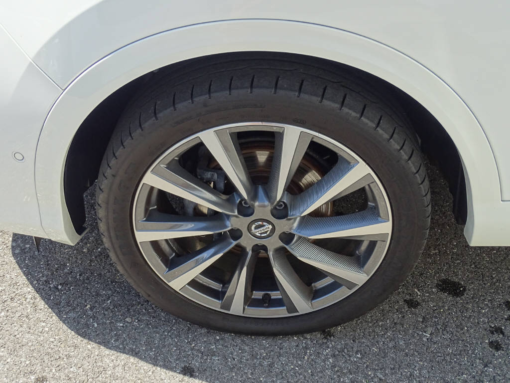 NISSAN Qashqai 1.7 dCi Tekna 4x4-image-1