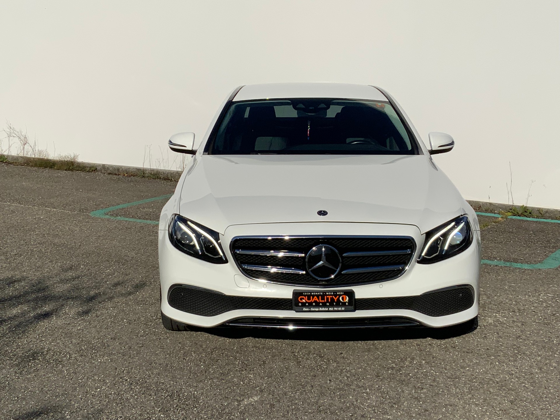 MERCEDES-BENZ E 220 d Avantgarde 9G-Tronic-image-1