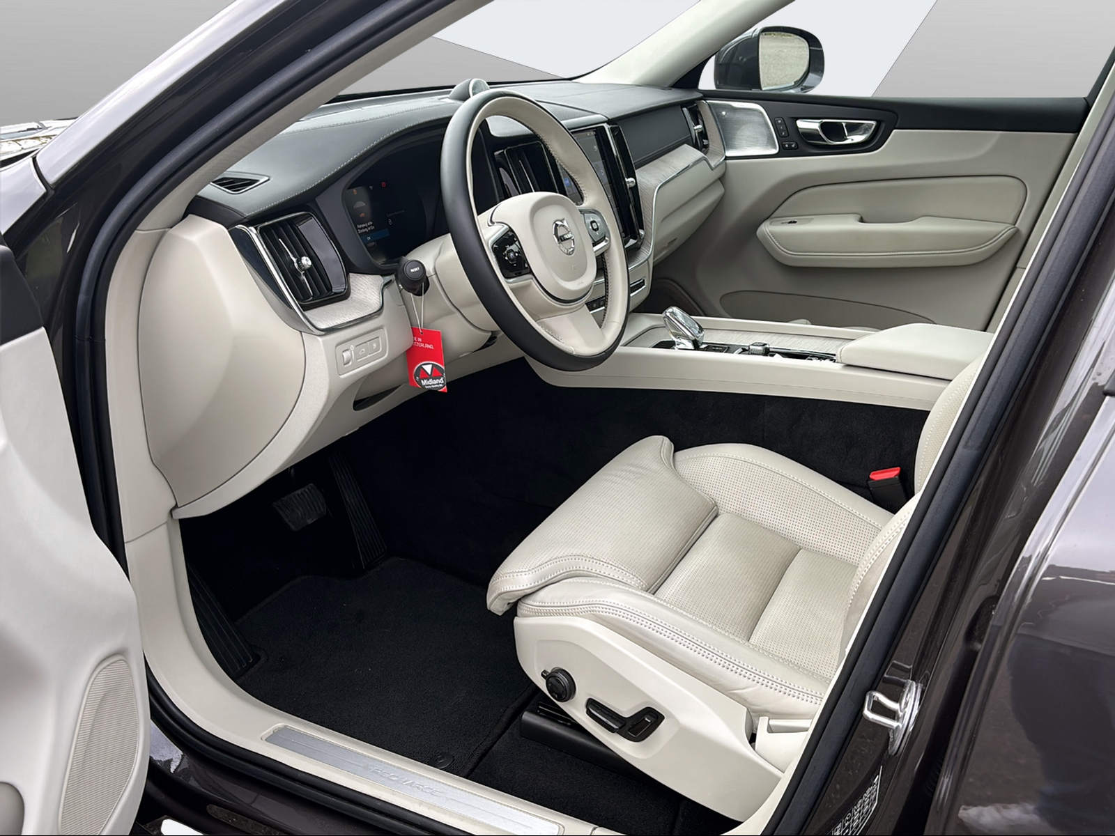 VOLVO XC60 2.0 T8 TE Inscription eAWD-image-9